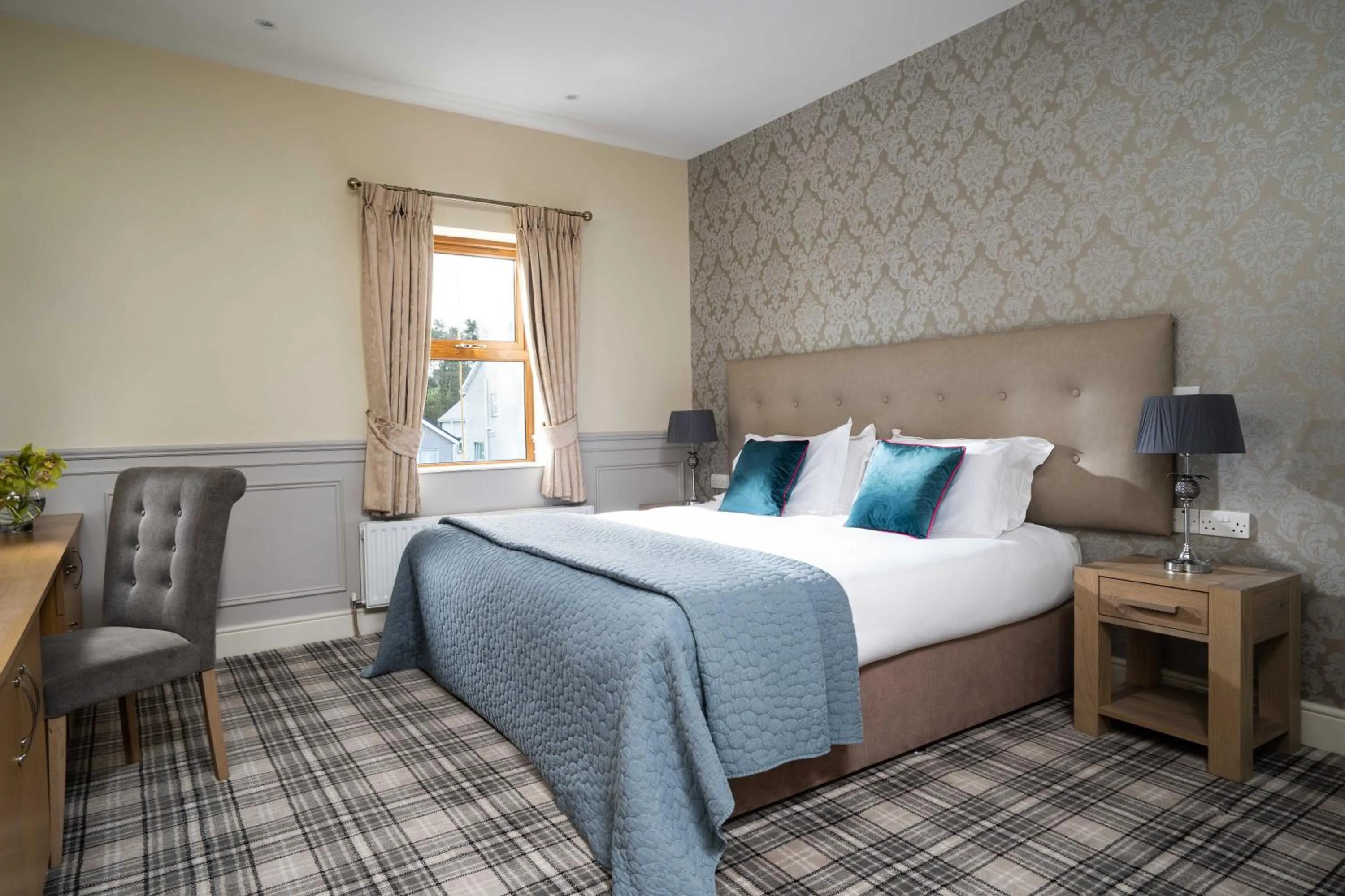 Property building, Bed in Ballyliffin TownHouse Boutique Hotel