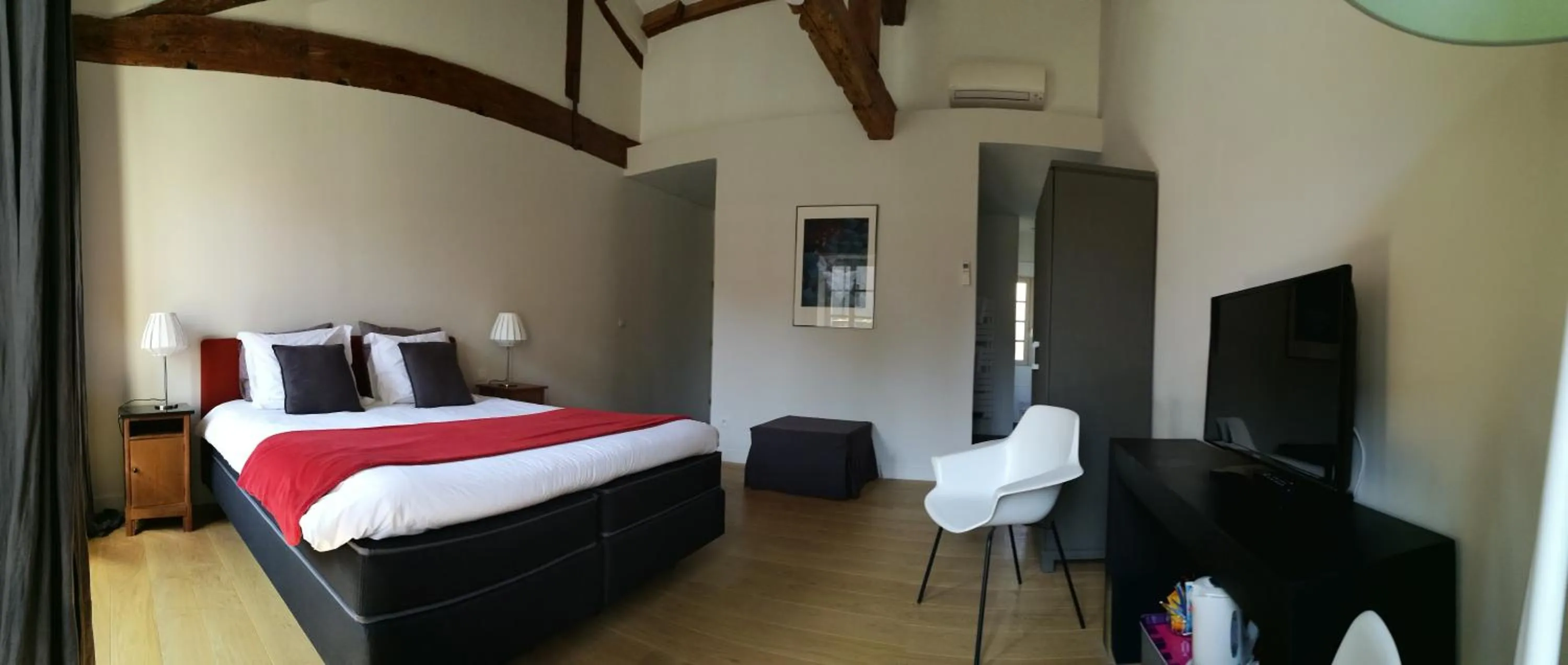 Bedroom, Bed in L'Observance Bed & Breakfast