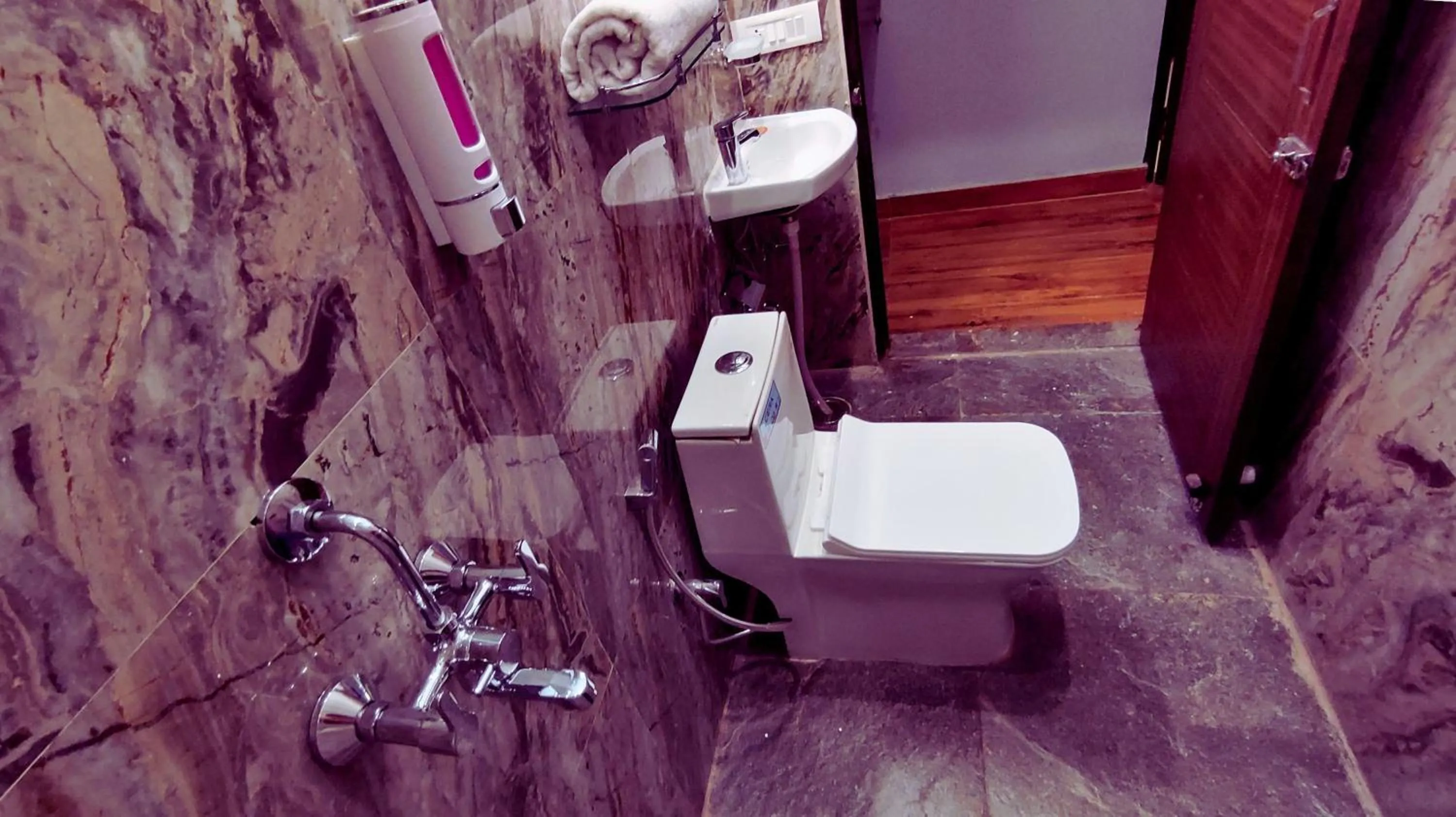 Bathroom in The MadhuNandan - A Luxury Homestay