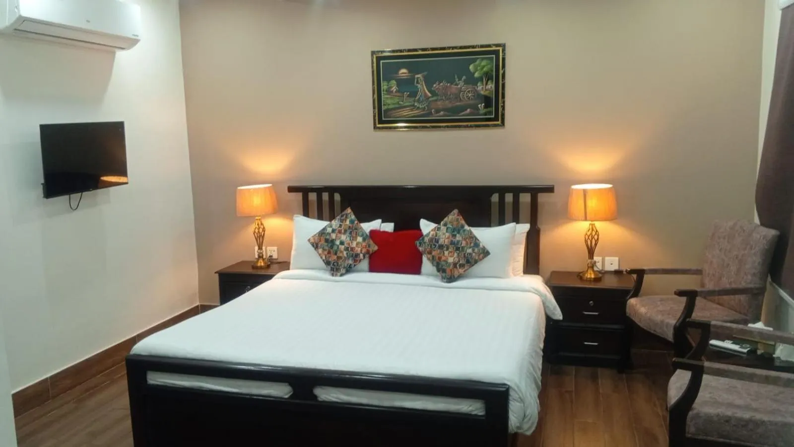 Bed in Gulberg Suites