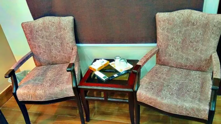 Seating area in Gulberg Suites