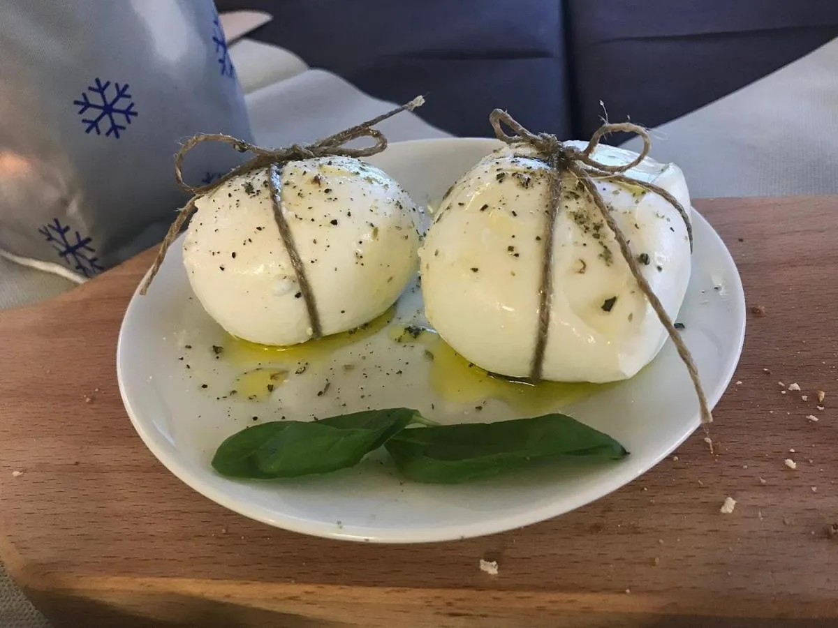 Restaurant/places to eat in B&B Eyexei Domus