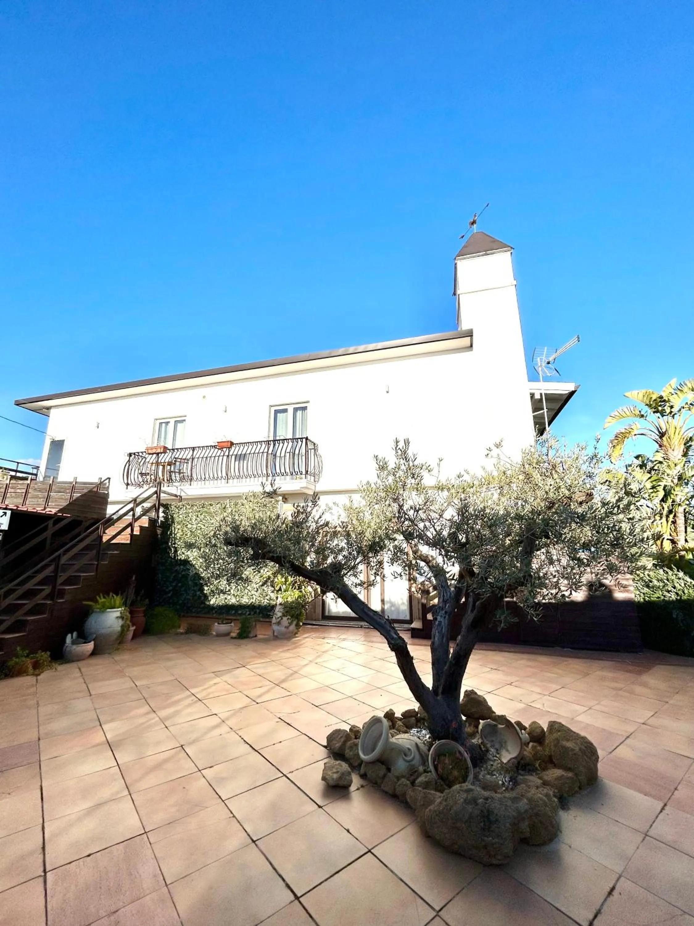 Property building in B&B Eyexei Domus