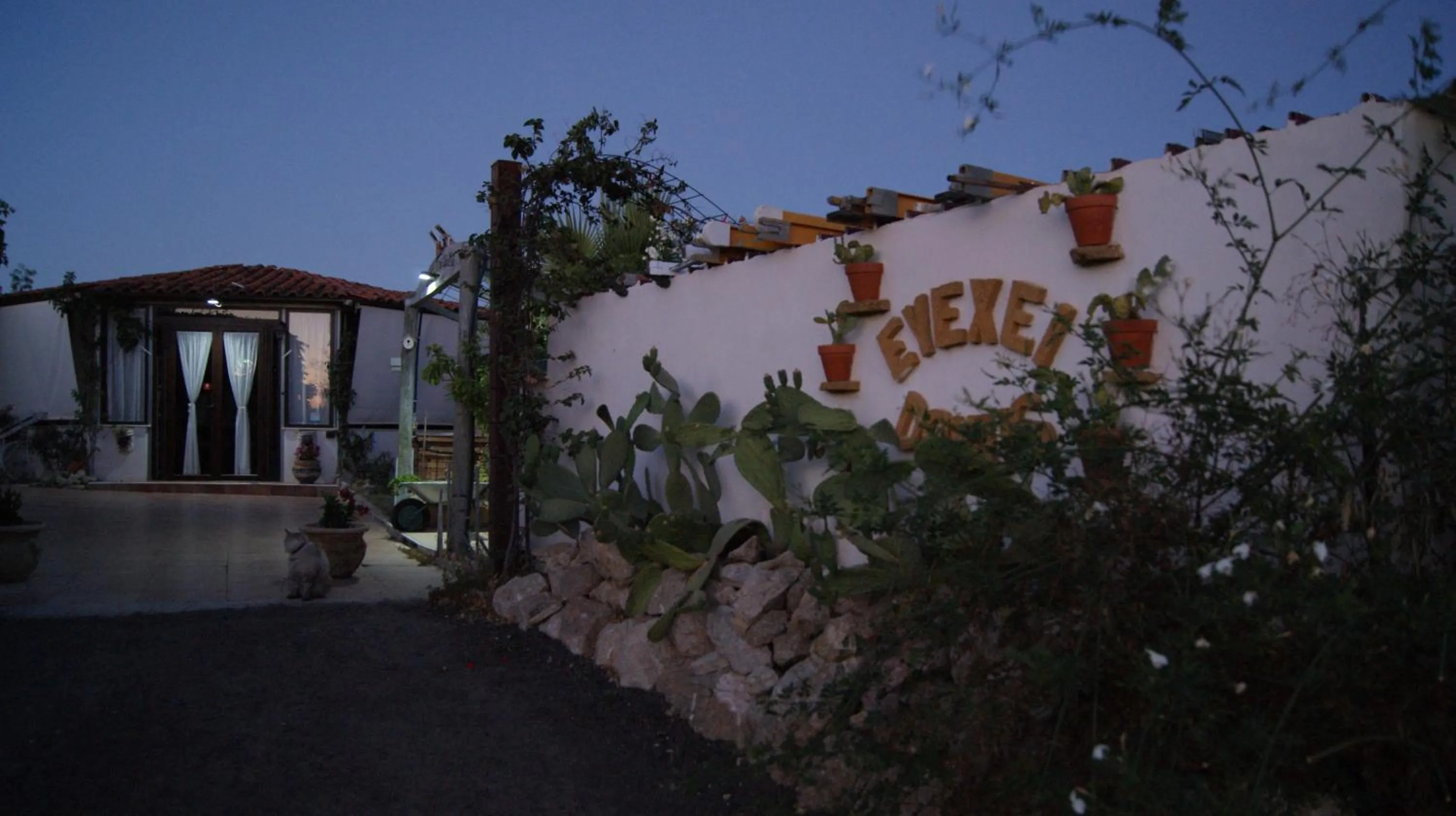 Facade/entrance in B&B Eyexei Domus