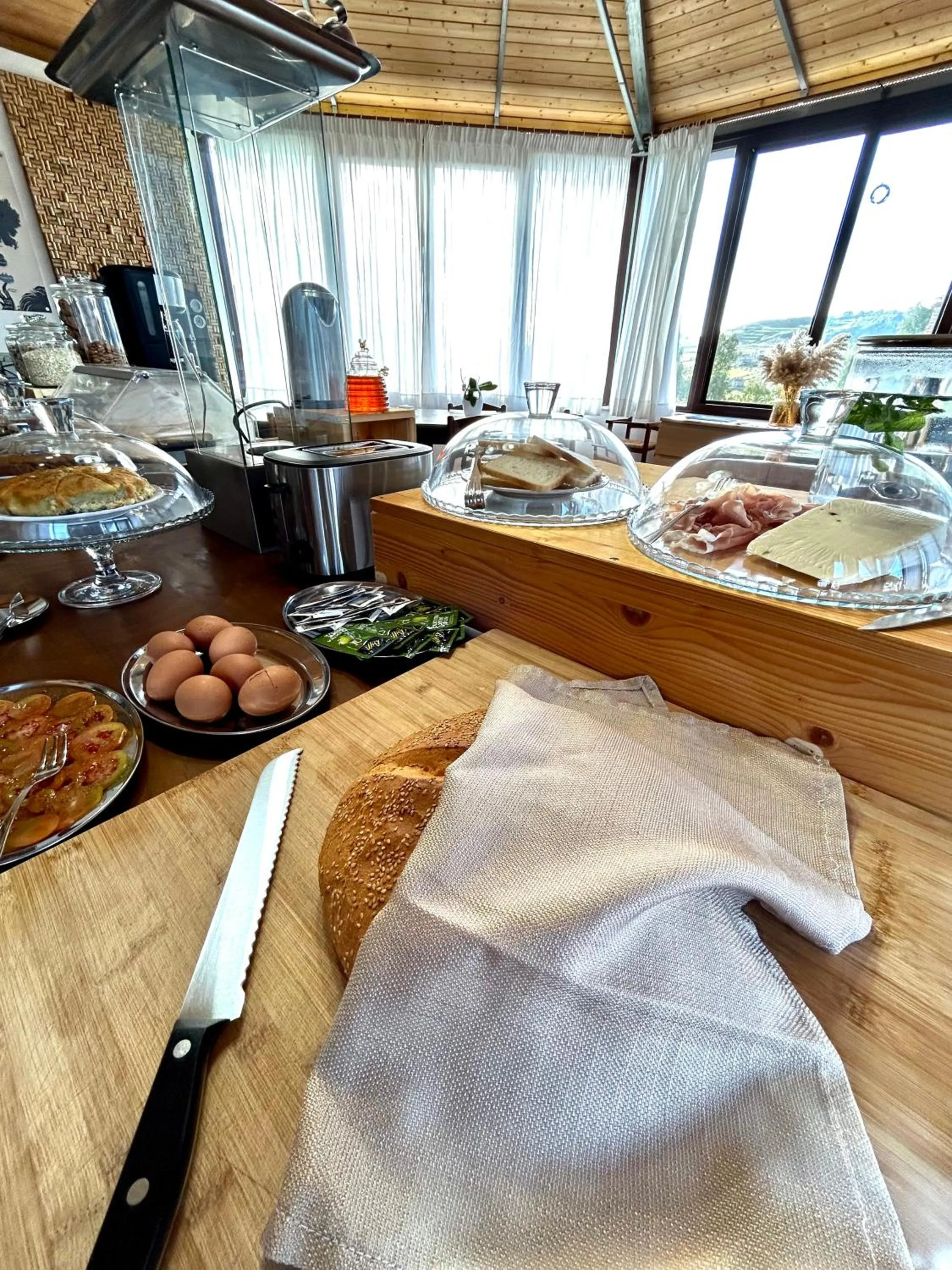 Food and drinks in B&B Eyexei Domus