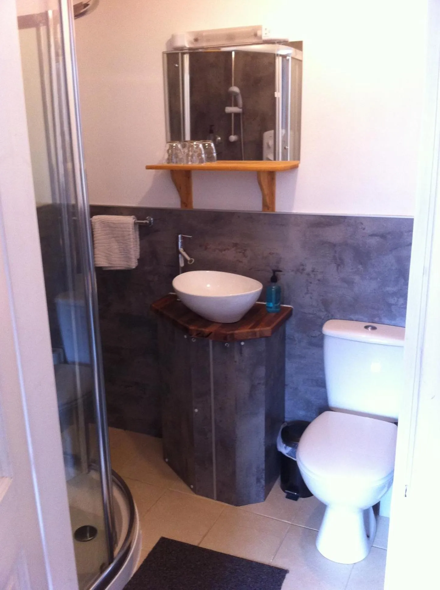 Bathroom in The Whitehouse