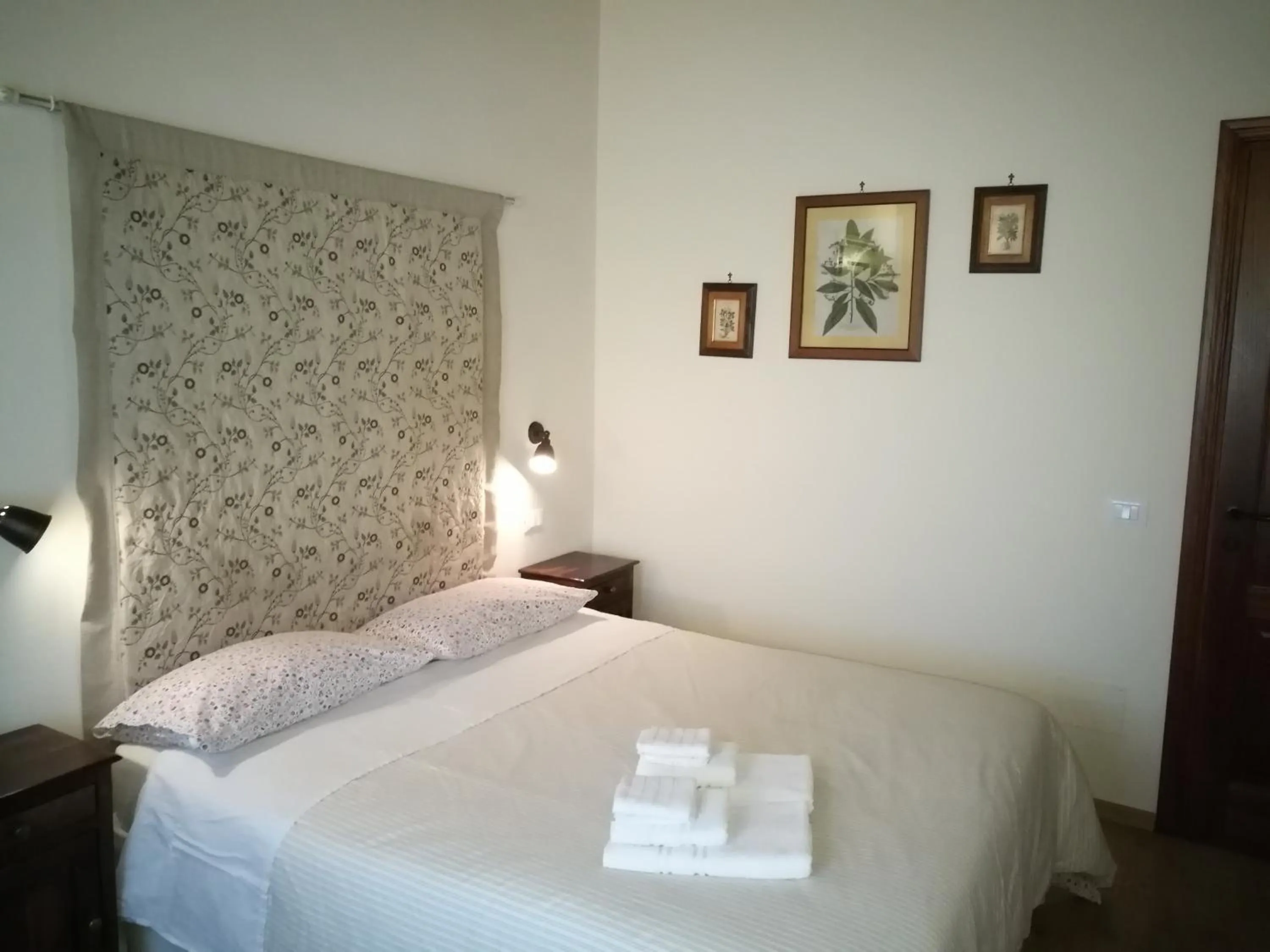 Photo of the whole room, Bed in Podere Pontepietra
