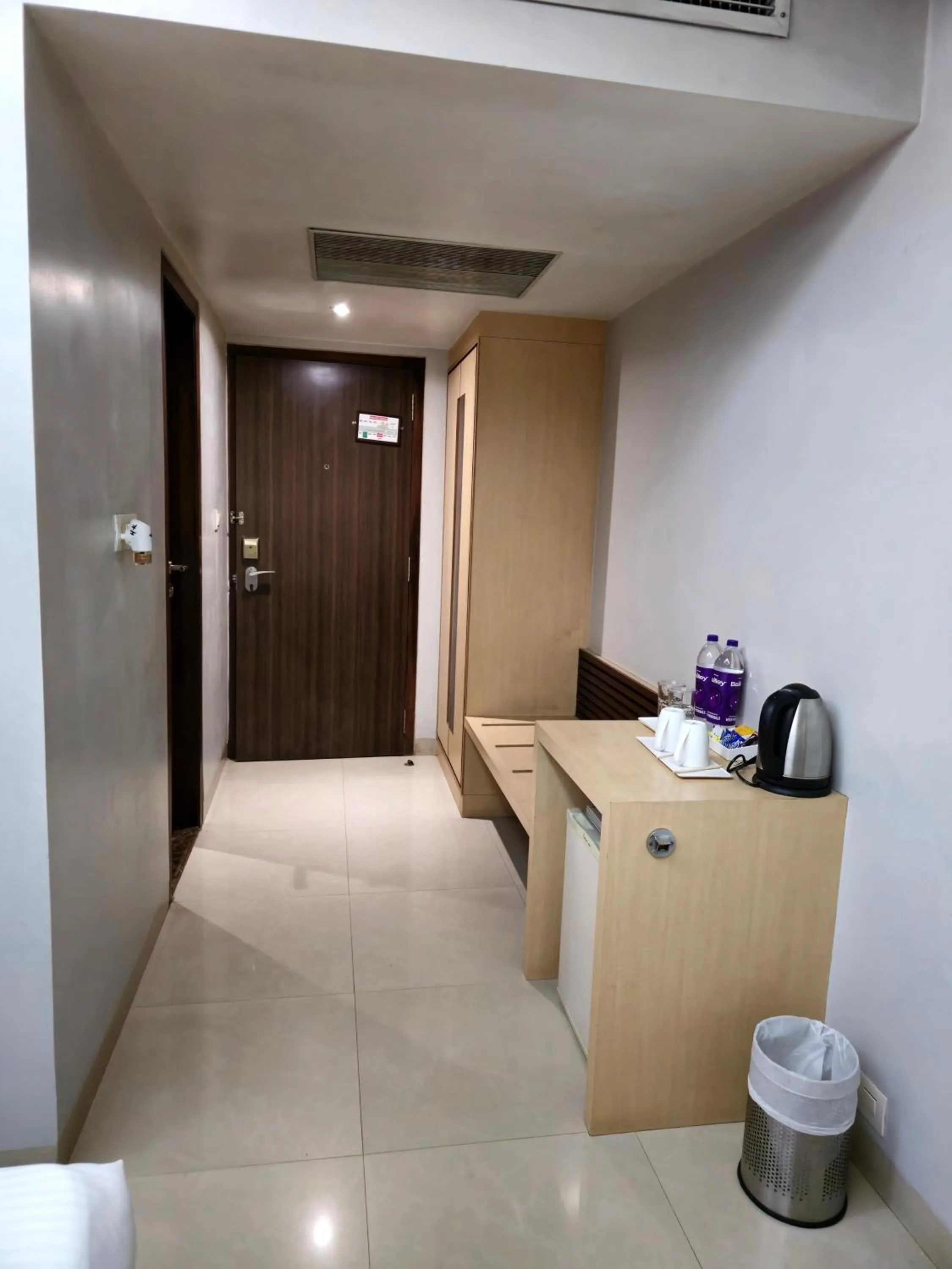 Kitchen or kitchenette in Hotel Daaysco Oley Allo