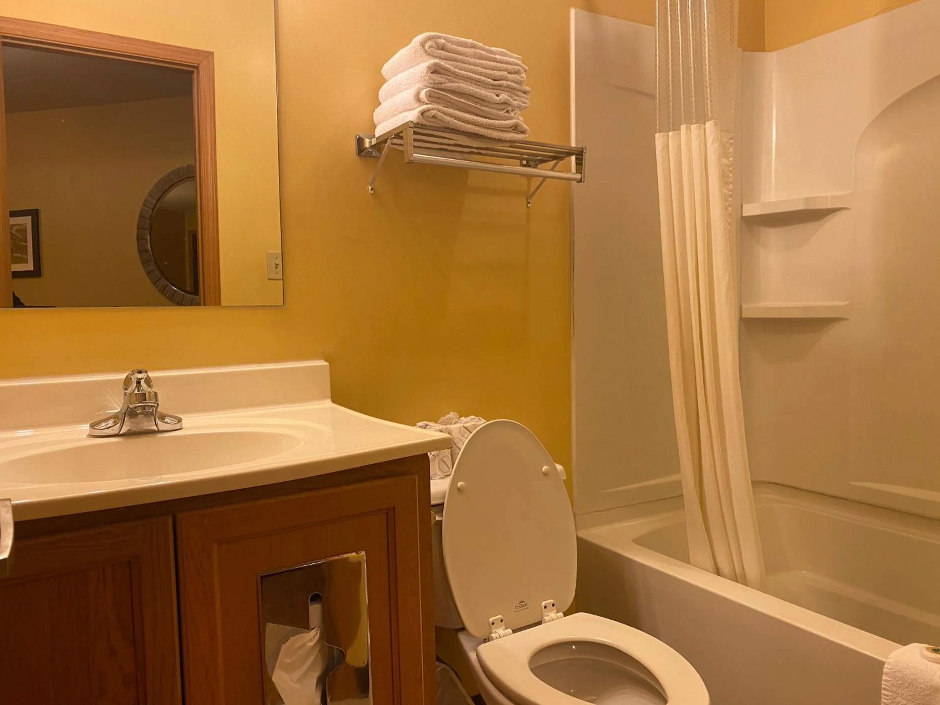 Toilet in Regal Inn Coffeyville