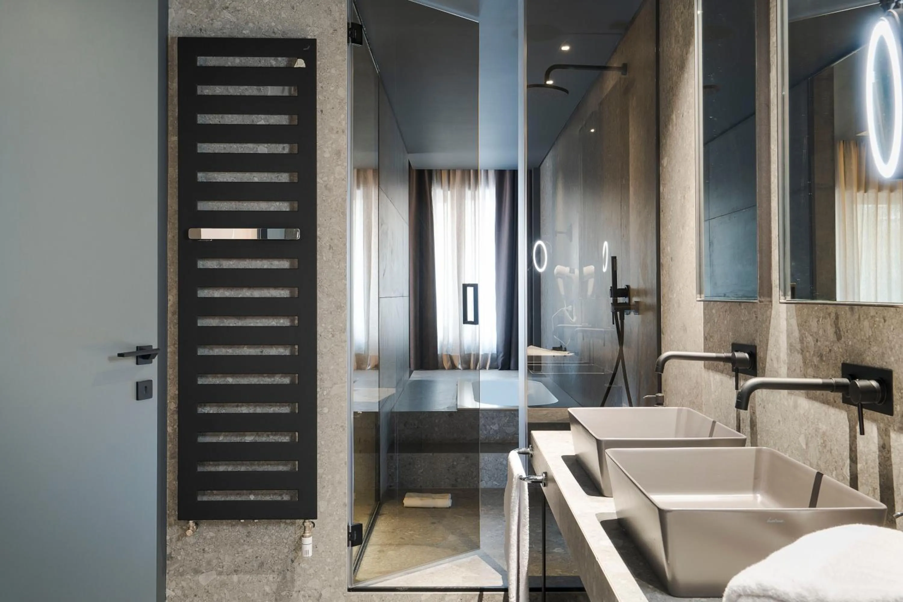 Bathroom in Catania Smart Hotel