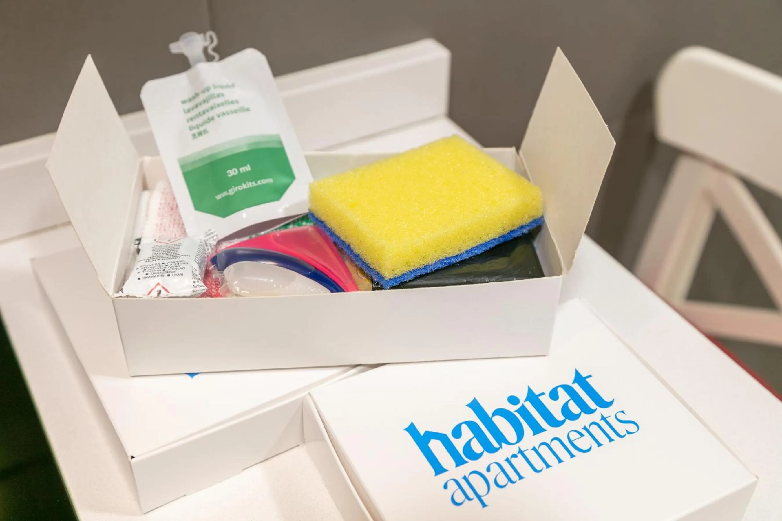 Kitchen or kitchenette in Habitat Apartments ADN