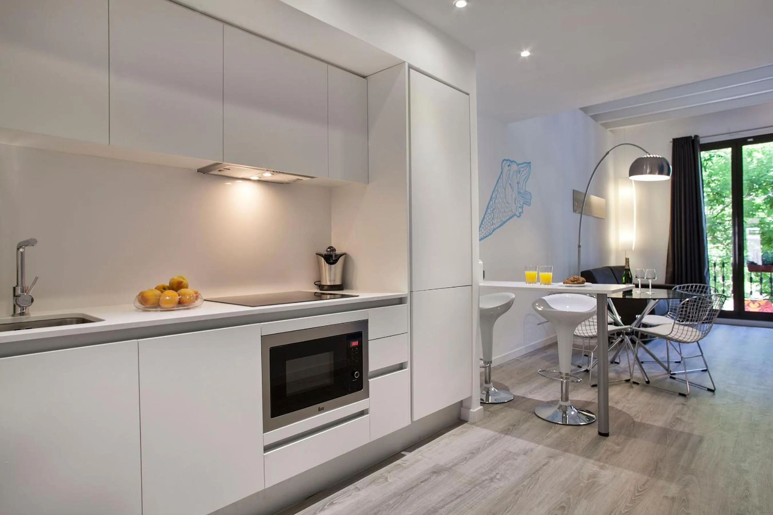 Kitchen or kitchenette in Habitat Apartments ADN