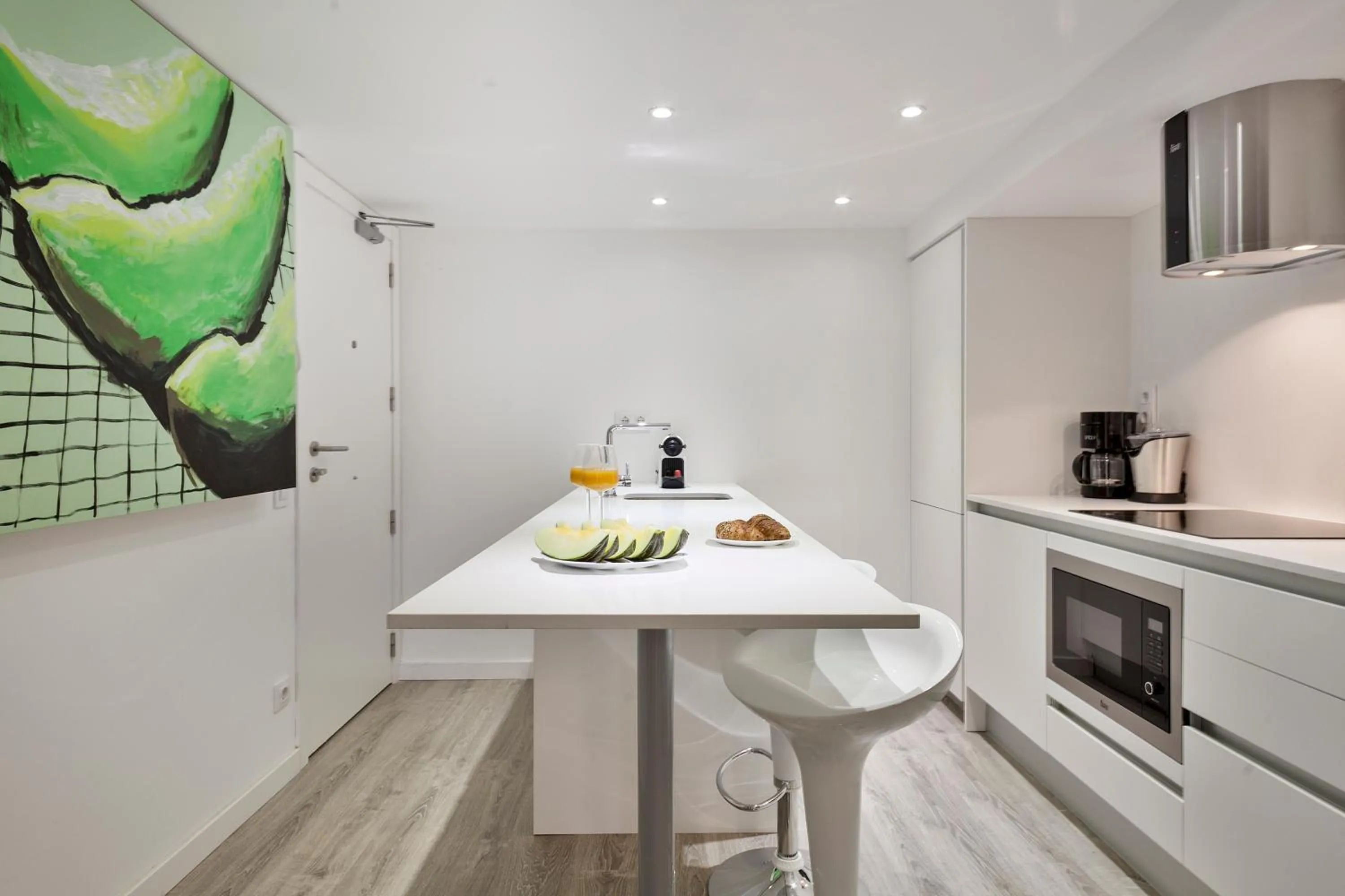 Kitchen or kitchenette in Habitat Apartments ADN