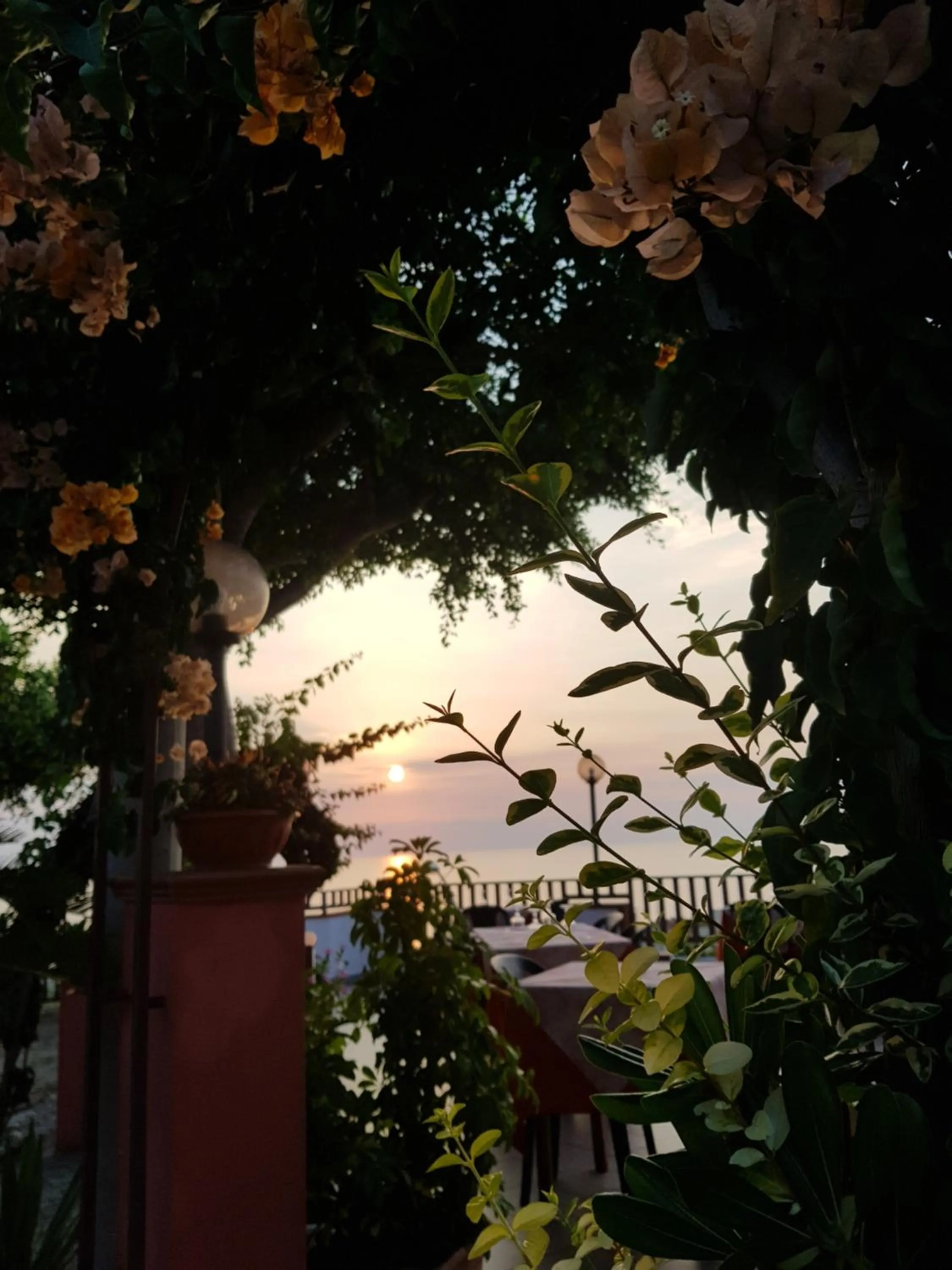 Sea view in San Carlo - Terrazzo sul Mare con Ristorante e Pizzeria