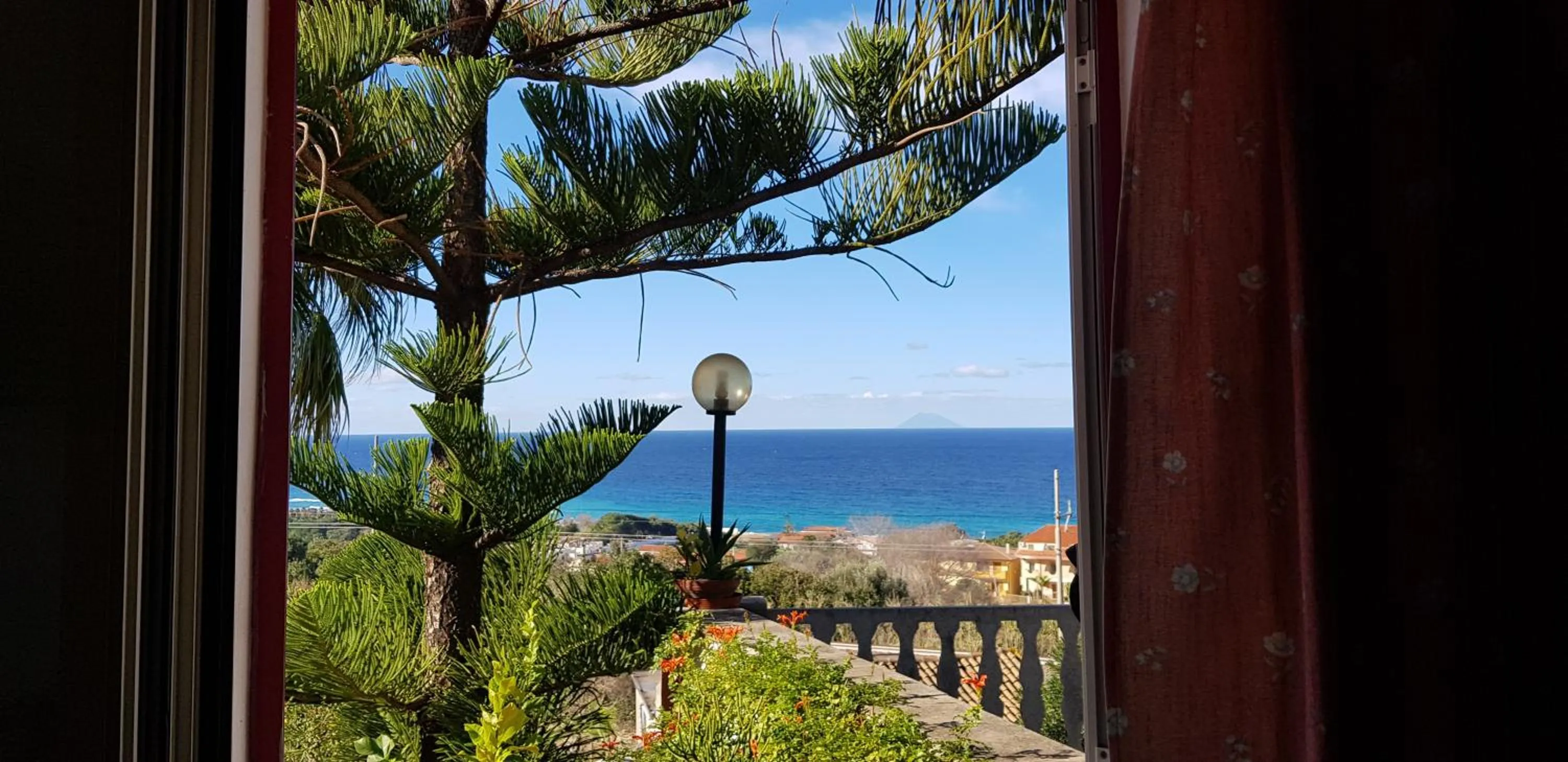 Sea view in San Carlo - Terrazzo sul Mare con Ristorante e Pizzeria