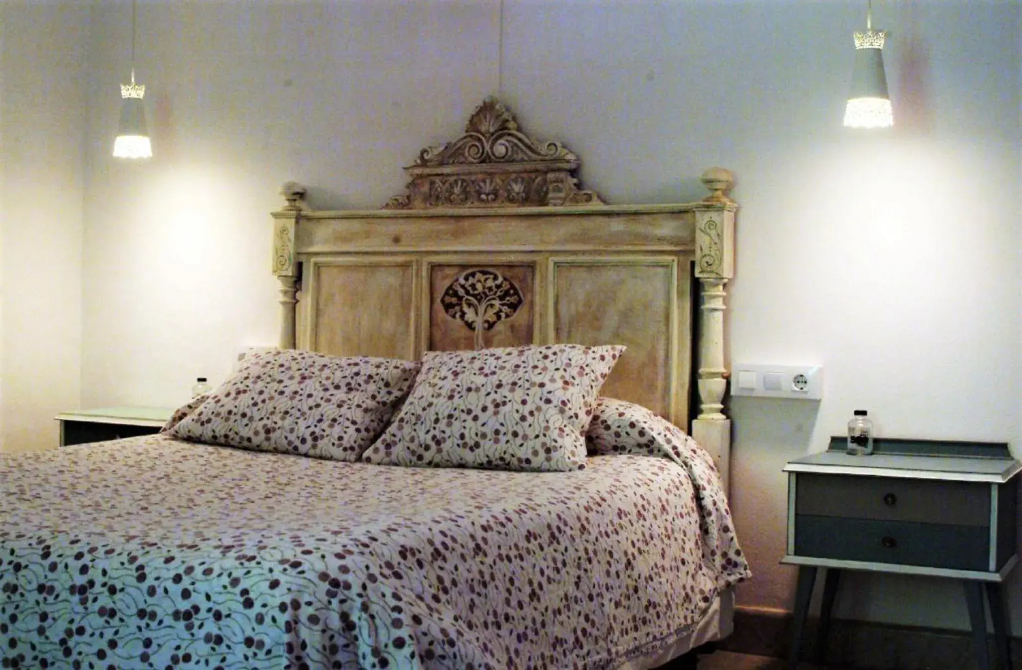 Double Room with Private Bathroom in Hostal Montsoliu Double Room with Private Bathroom in Hostal Montsoliu