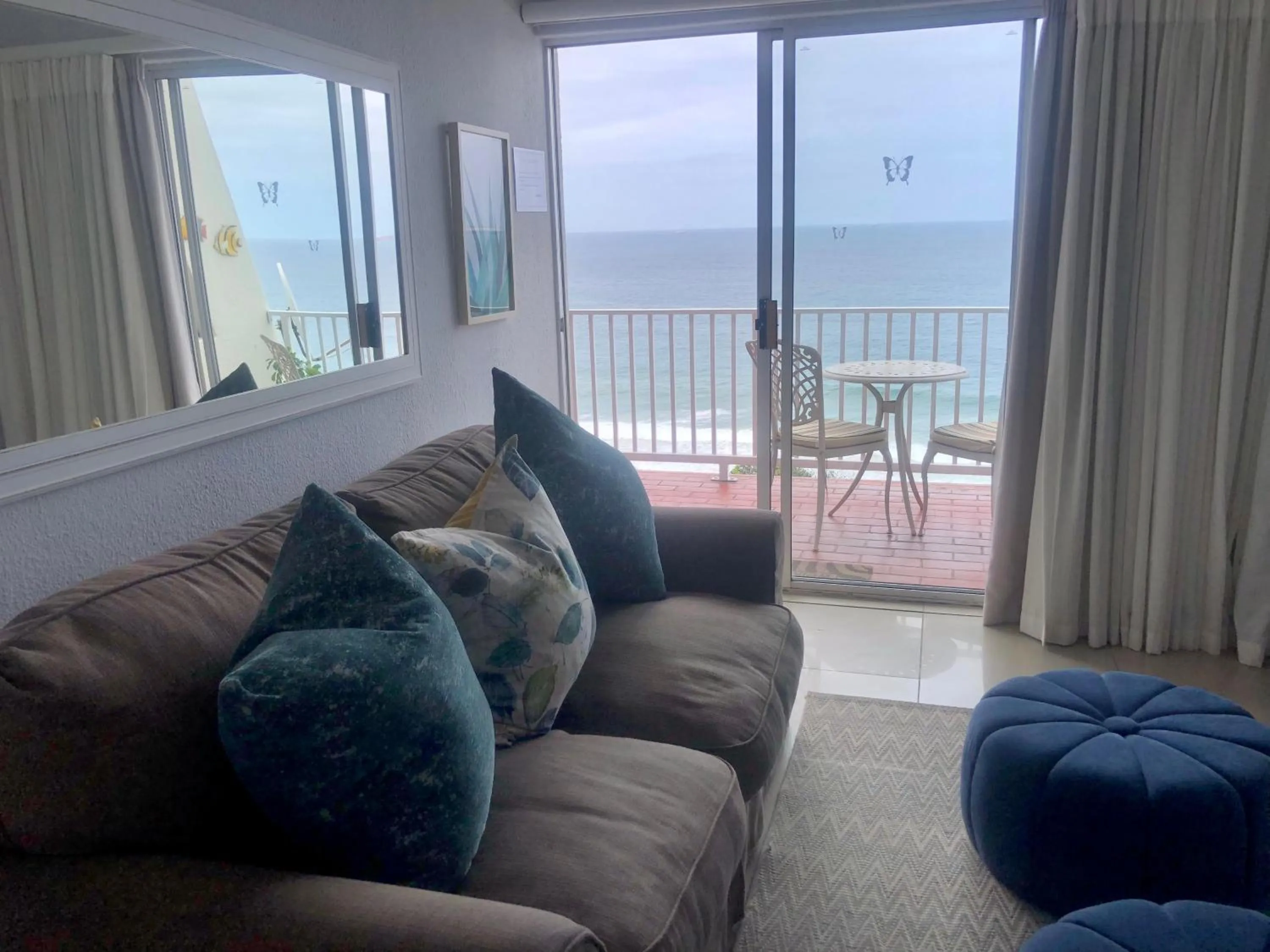 Seating area in Sands Beach Breaks Umdloti Beach View