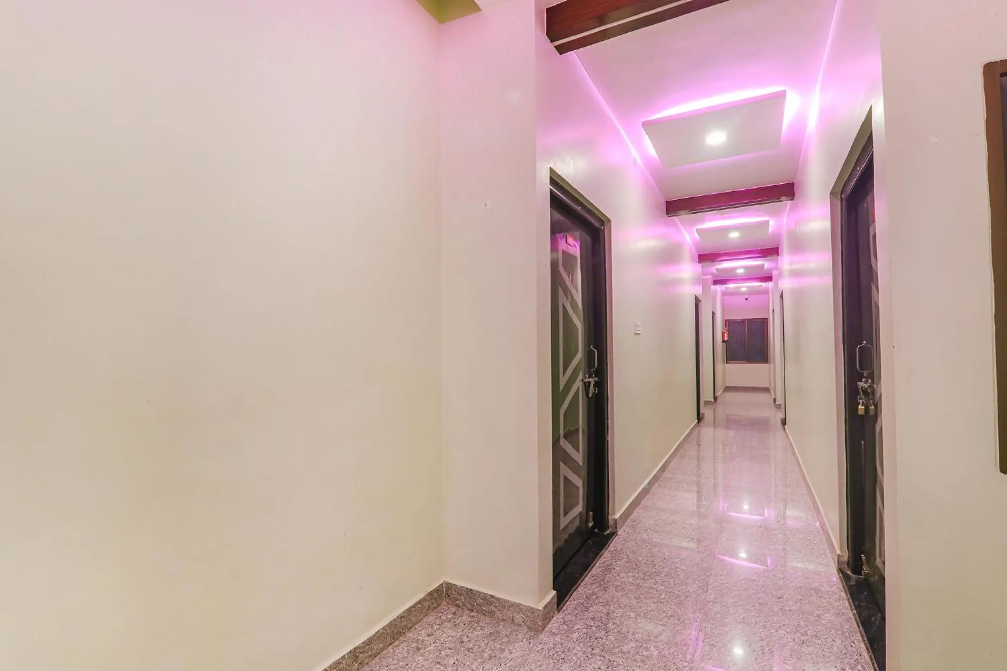 Lobby or reception in Via Saryu