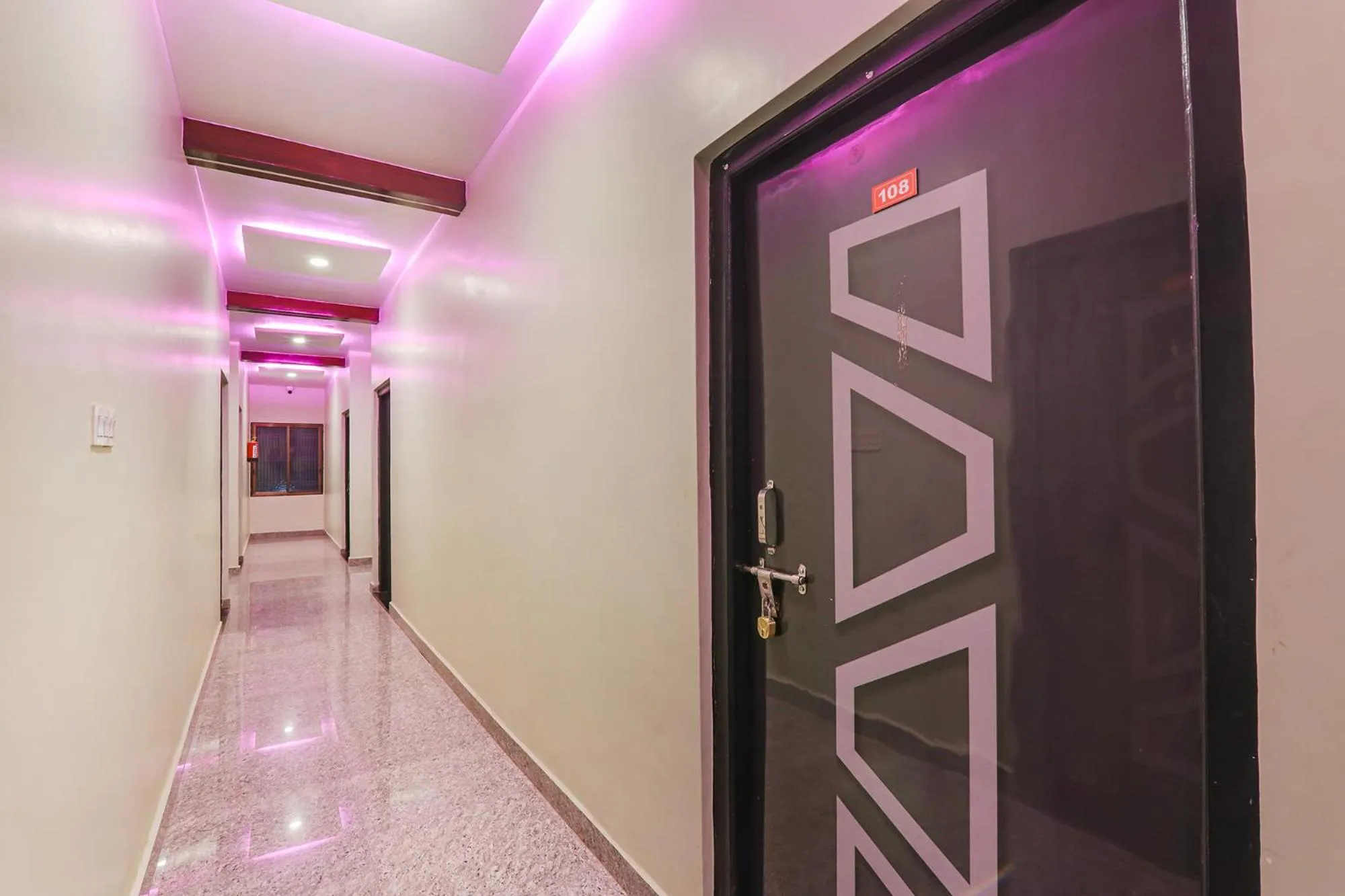 Lobby or reception in Via Saryu