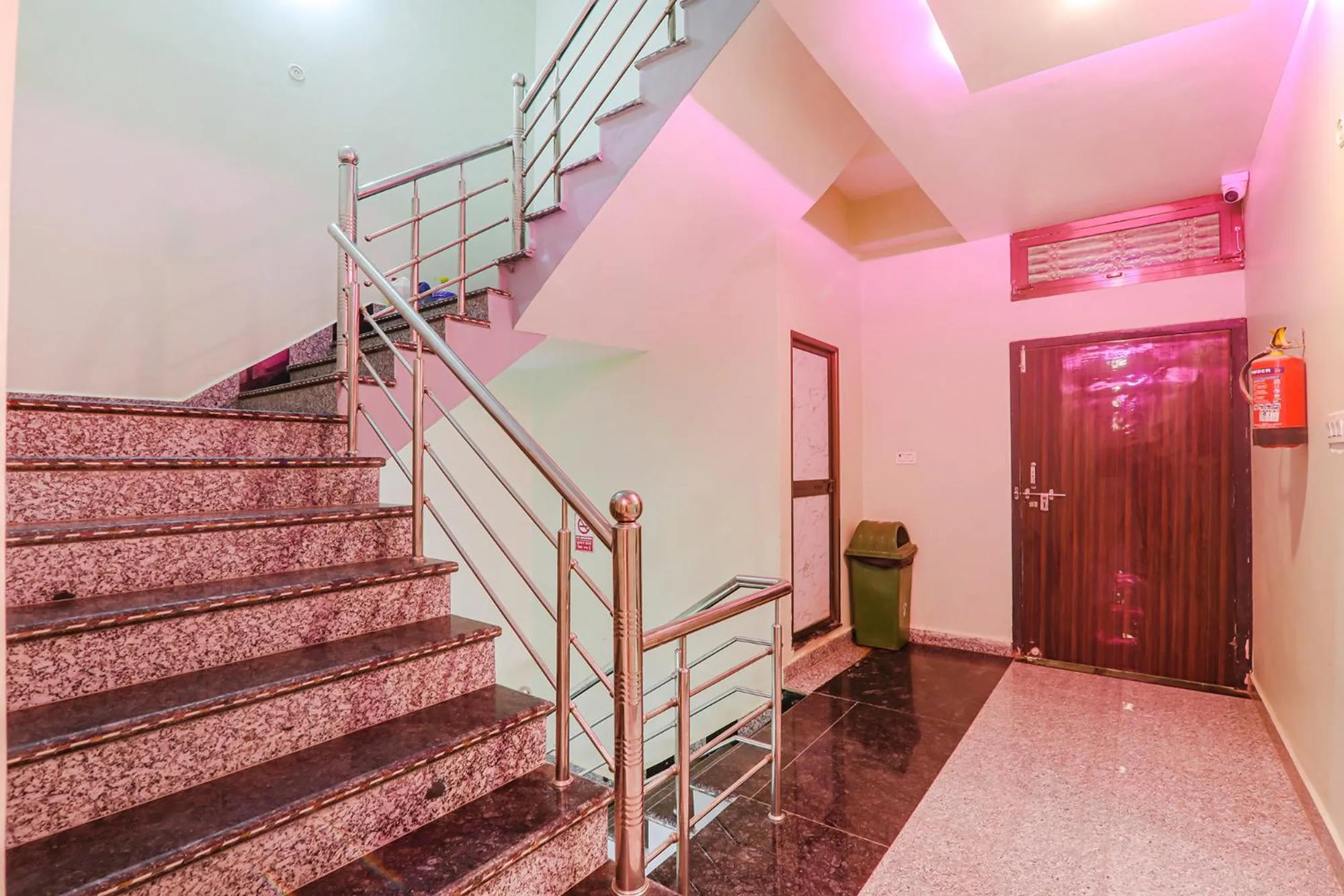 Lobby or reception in Via Saryu