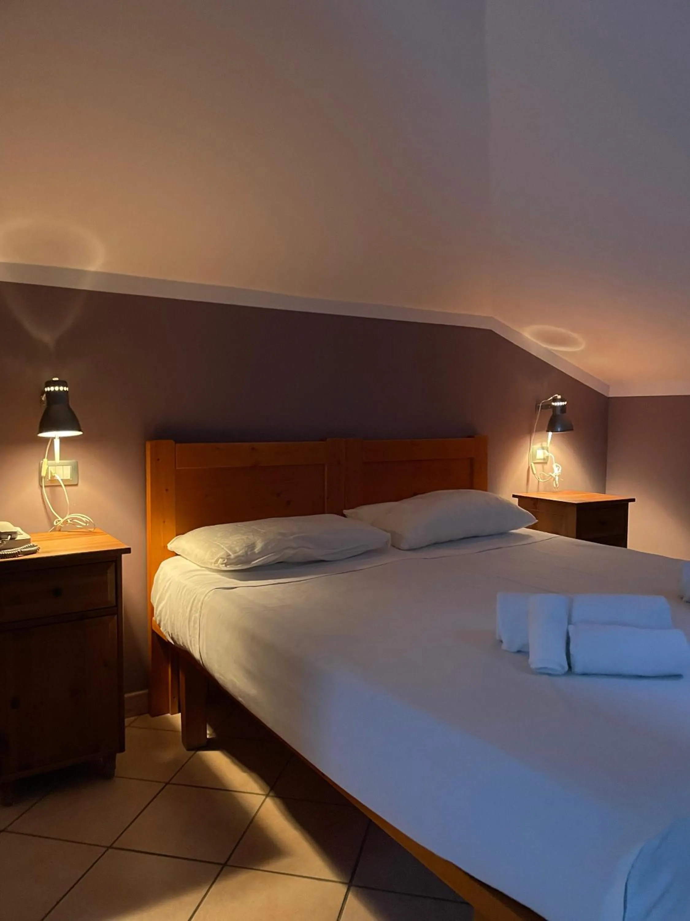 Bedroom, Bed in Hotel l'Etrusco - San Vincenzo