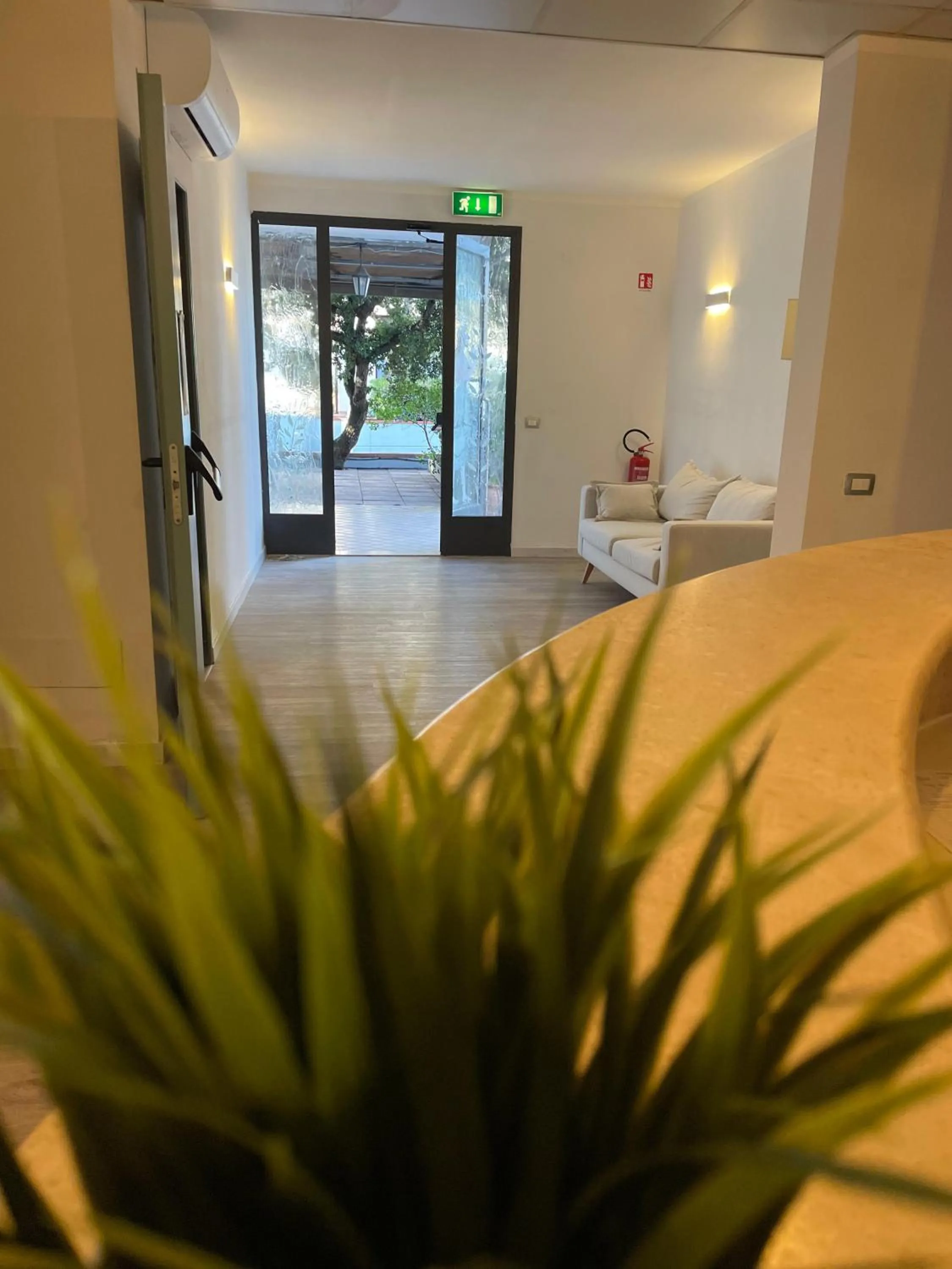 Lobby or reception, Bed in Hotel l'Etrusco - San Vincenzo