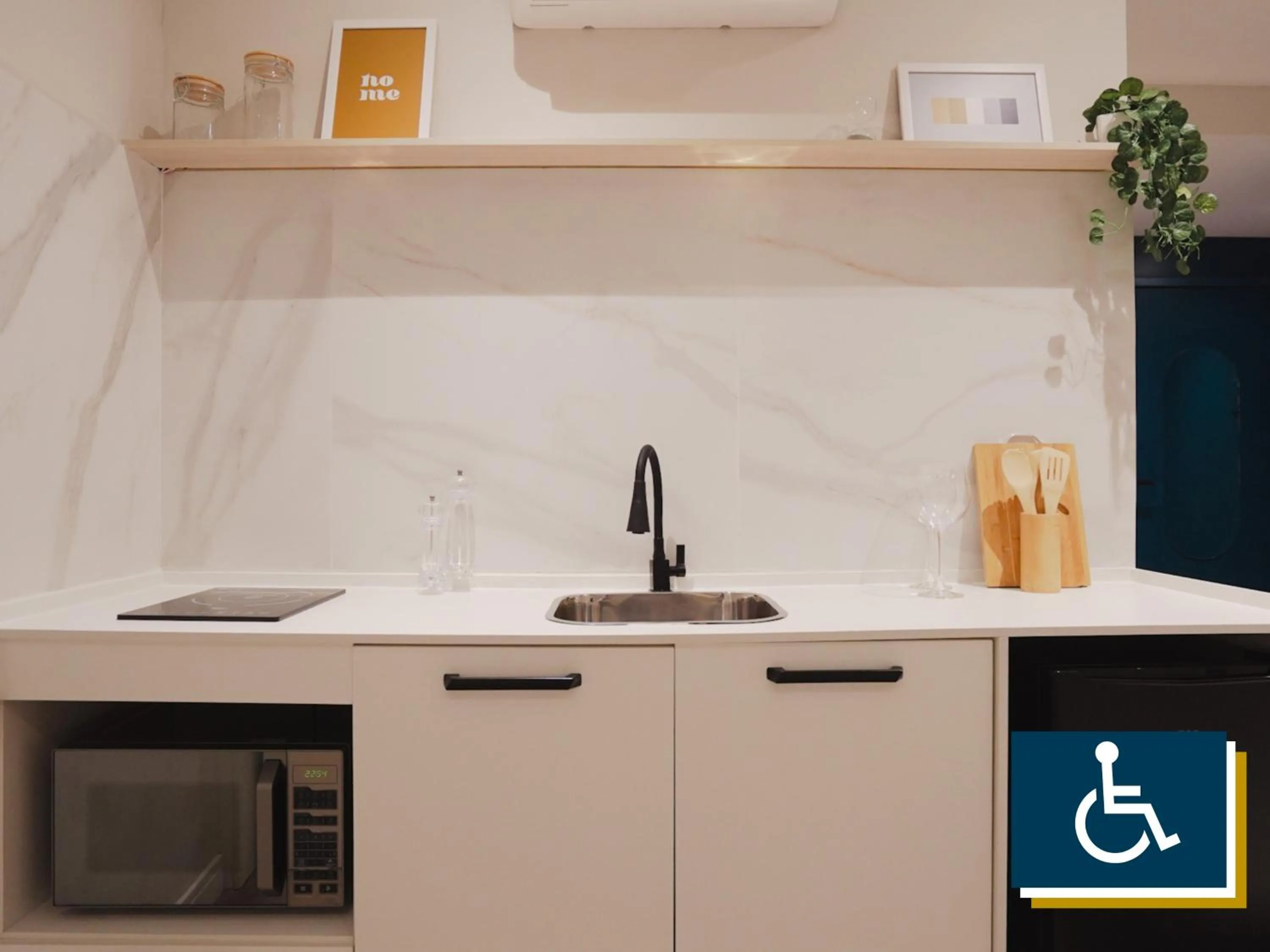 Communal kitchen in Apê Pátio Paulista