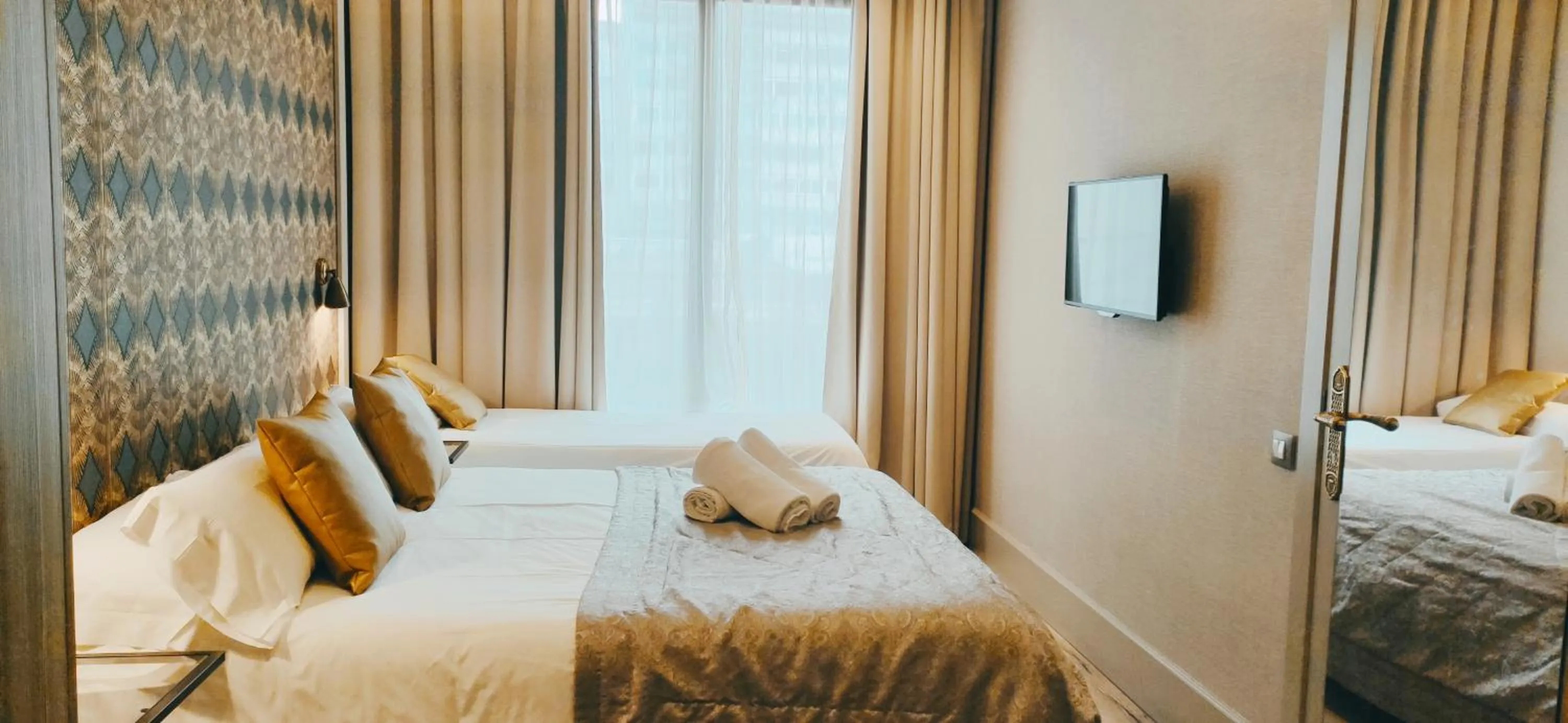 Photo of the whole room, Bed in Casa Balmes