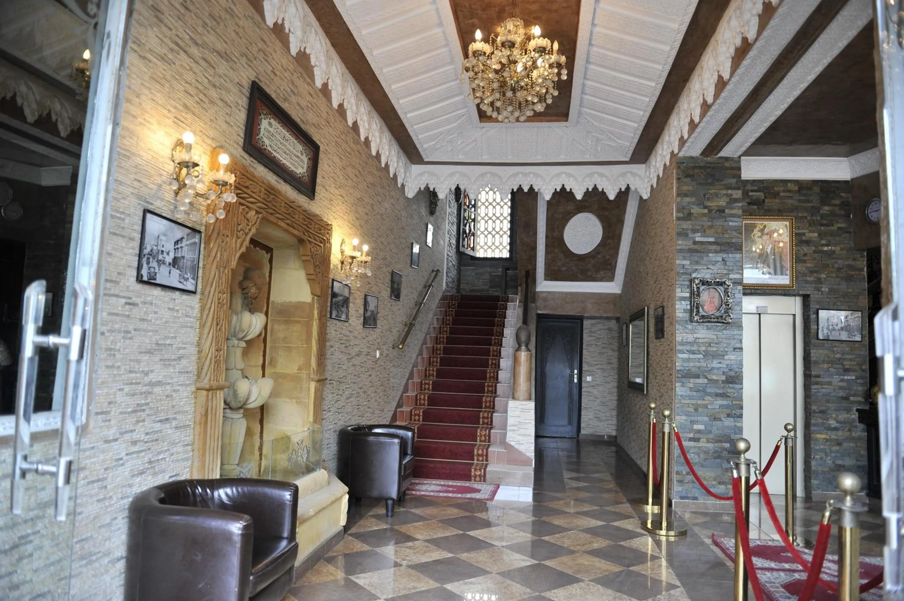 Facade/entrance, Lobby/Reception in Hotel Darna