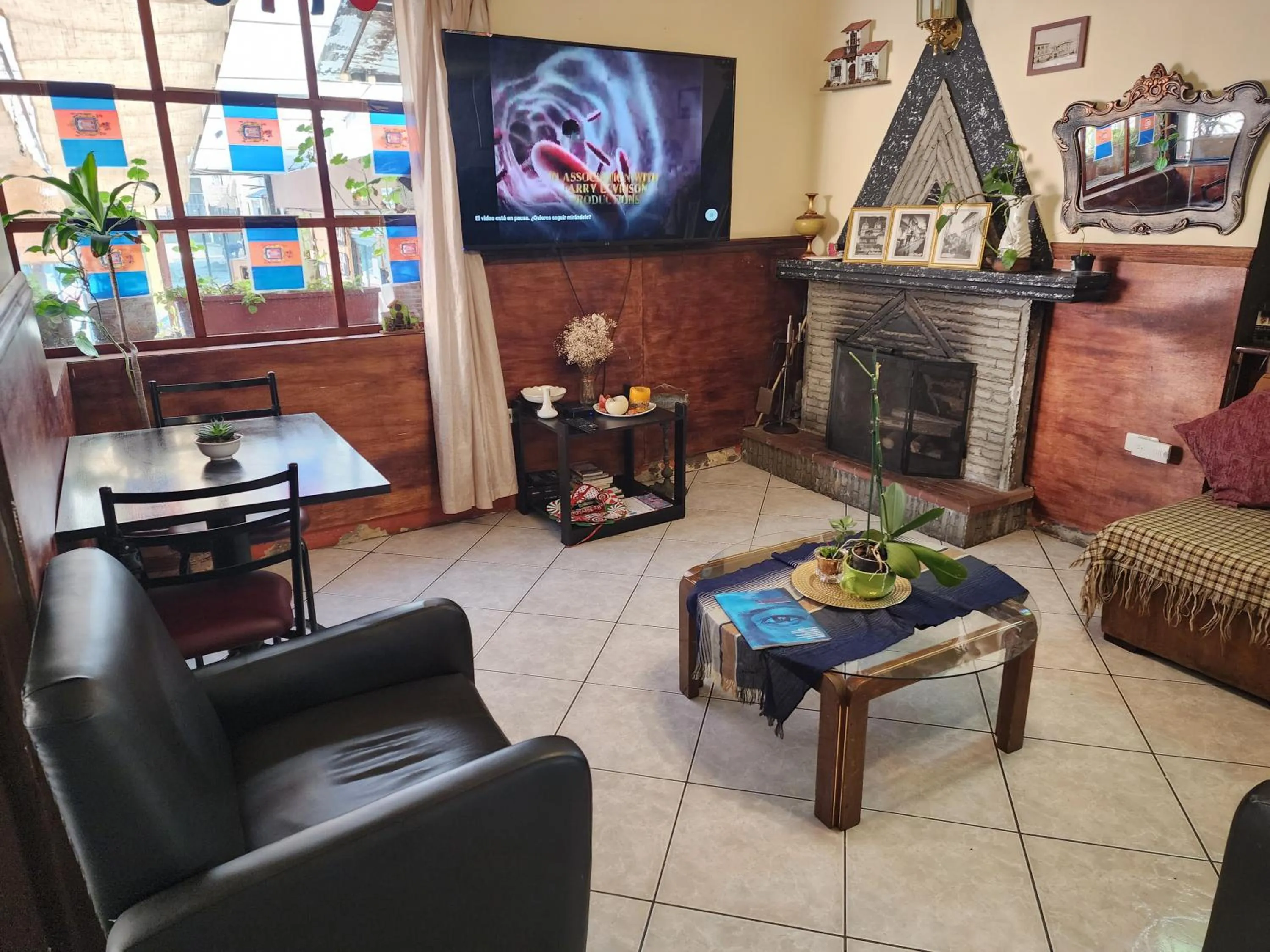Seating area in Hotel Casa Franciscana