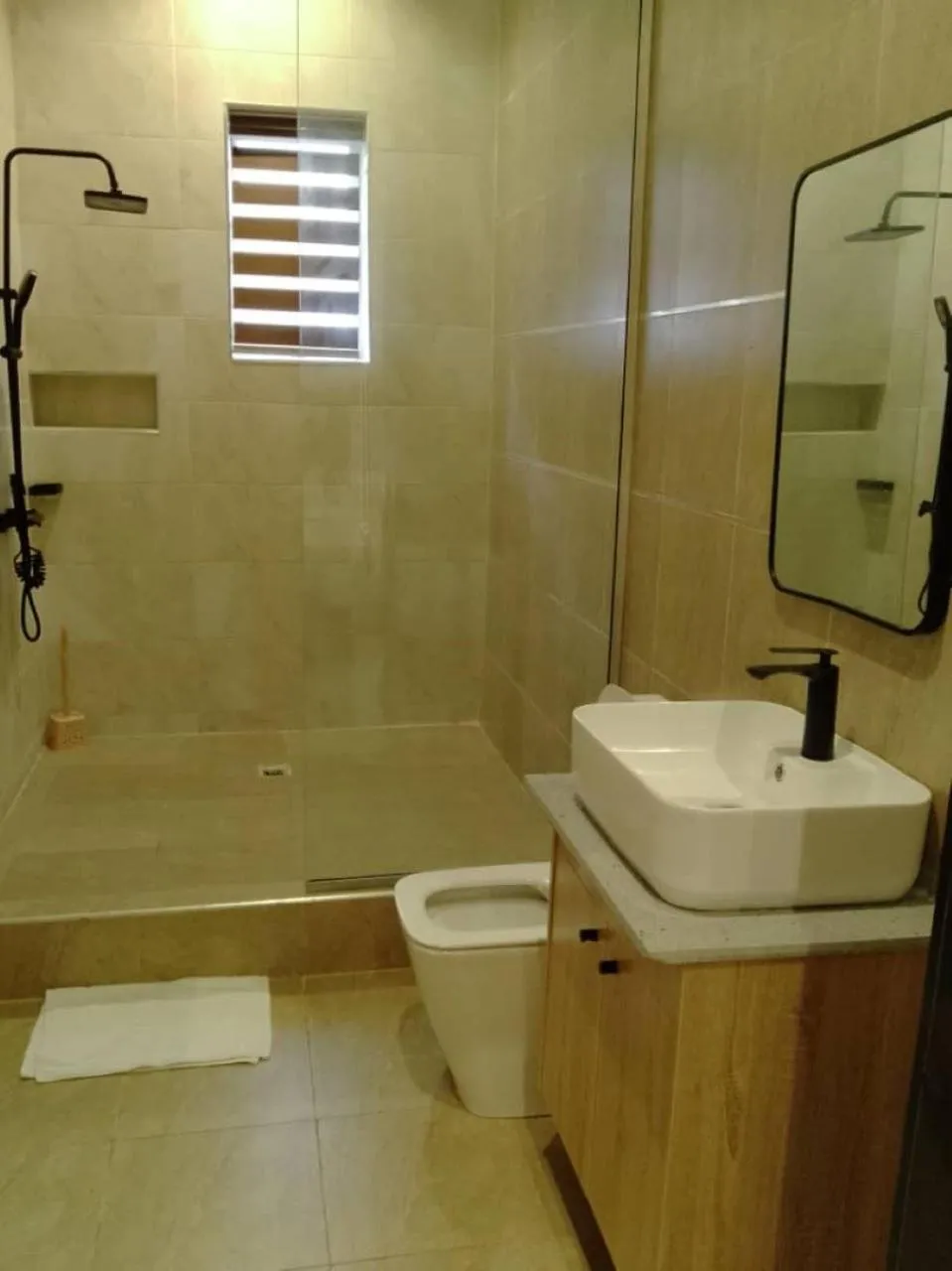 Shower in Elcastillo Homes