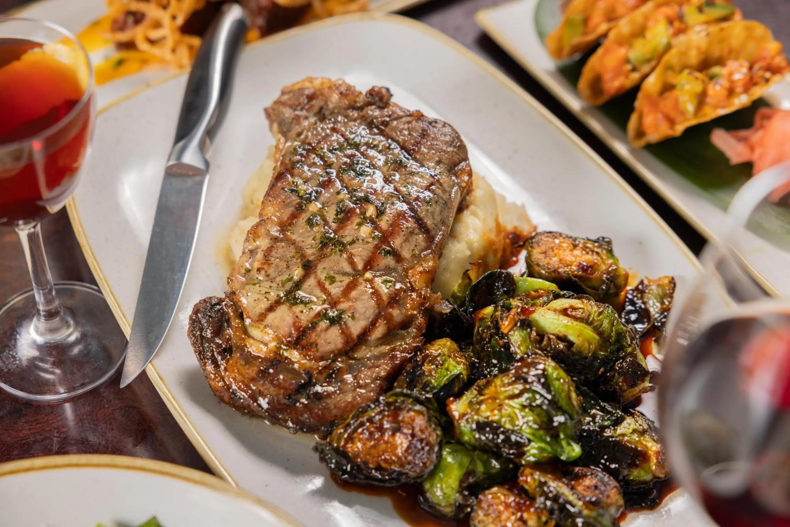 Restaurant/places to eat in Hyatt Regency Tulsa Downtown