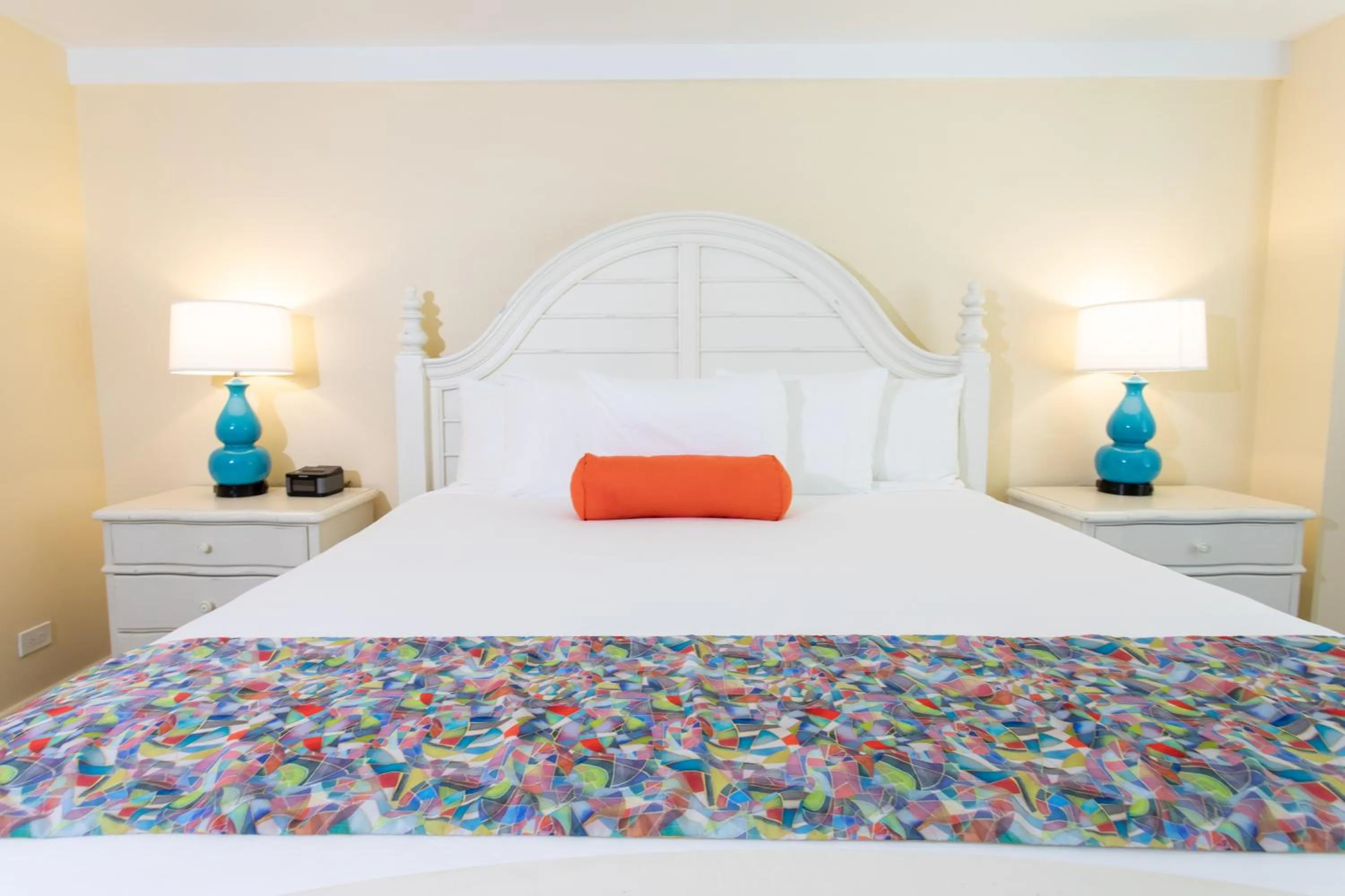 Bedroom, Bed in Caravelle Hotel St Croix