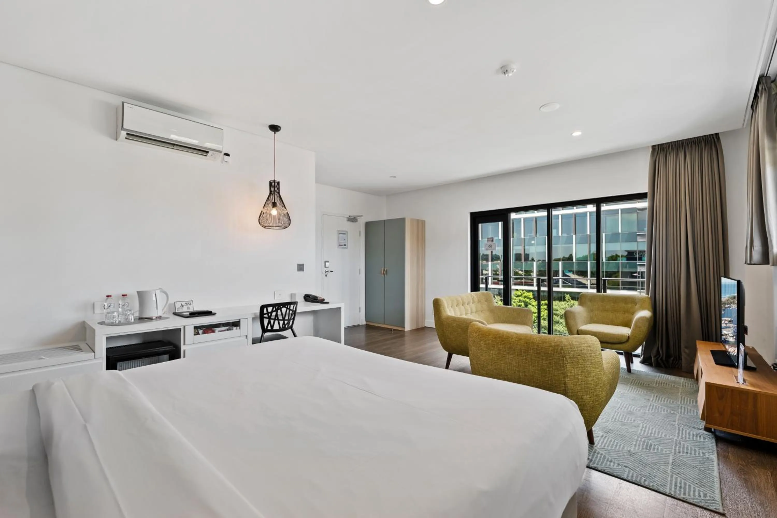 Bedroom, Bed in The Kingsford, an Ascend Collection Hotel