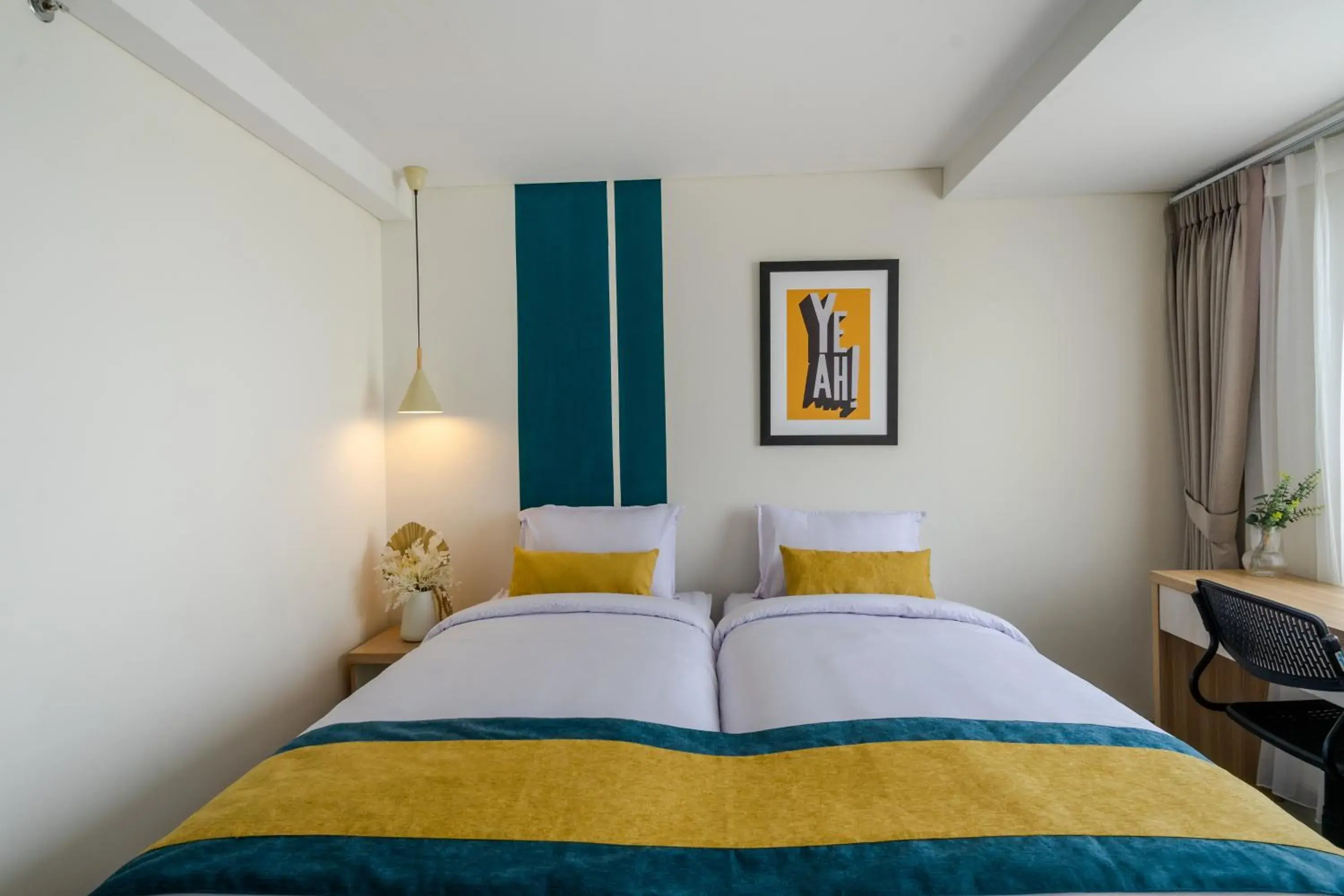 Deluxe Double Room in Hotel Dhika Serenity @ Jatiwarna Deluxe Double Room in Hotel Dhika Serenity @ Jatiwarna