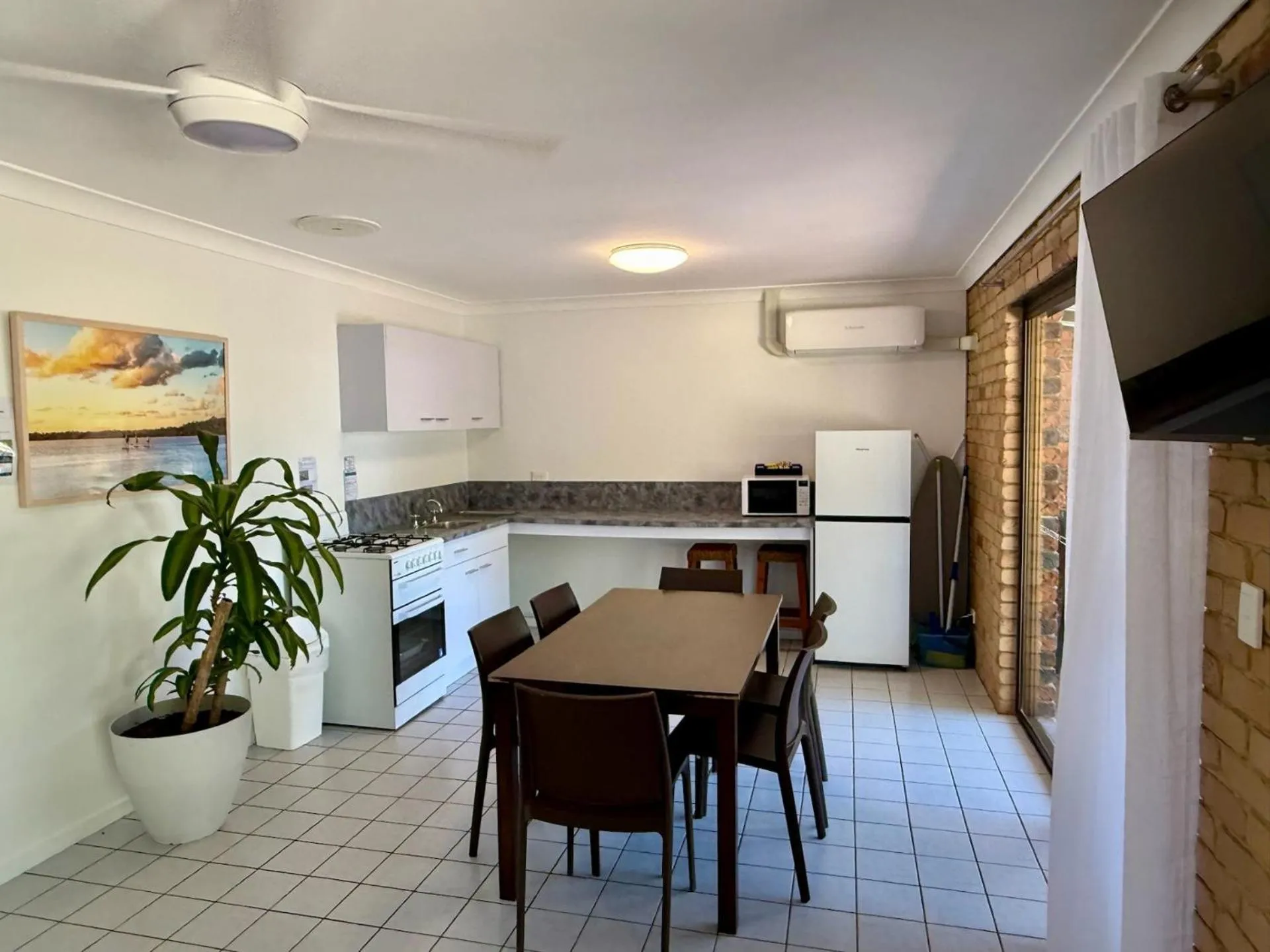 Kitchen or kitchenette in Noosa North Shore Retreat