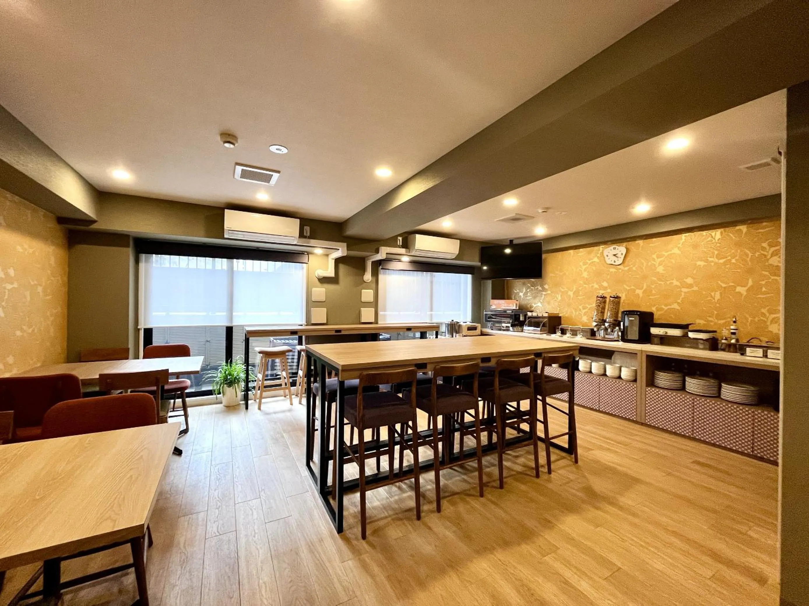 Restaurant/places to eat in HIYORI Stay Kyoto Kamogawa