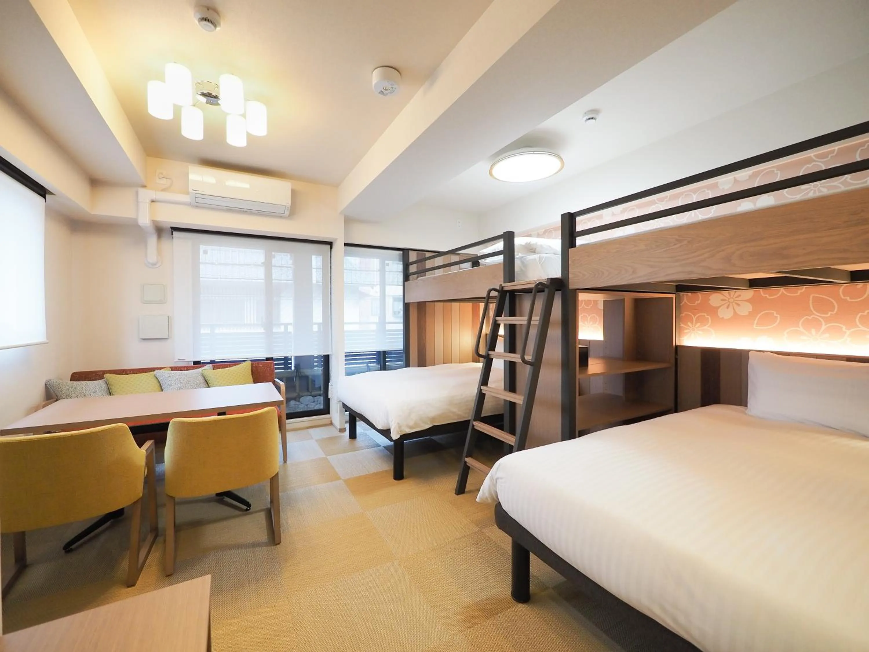 Photo of the whole room, Bed in HIYORI Stay Kyoto Kamogawa