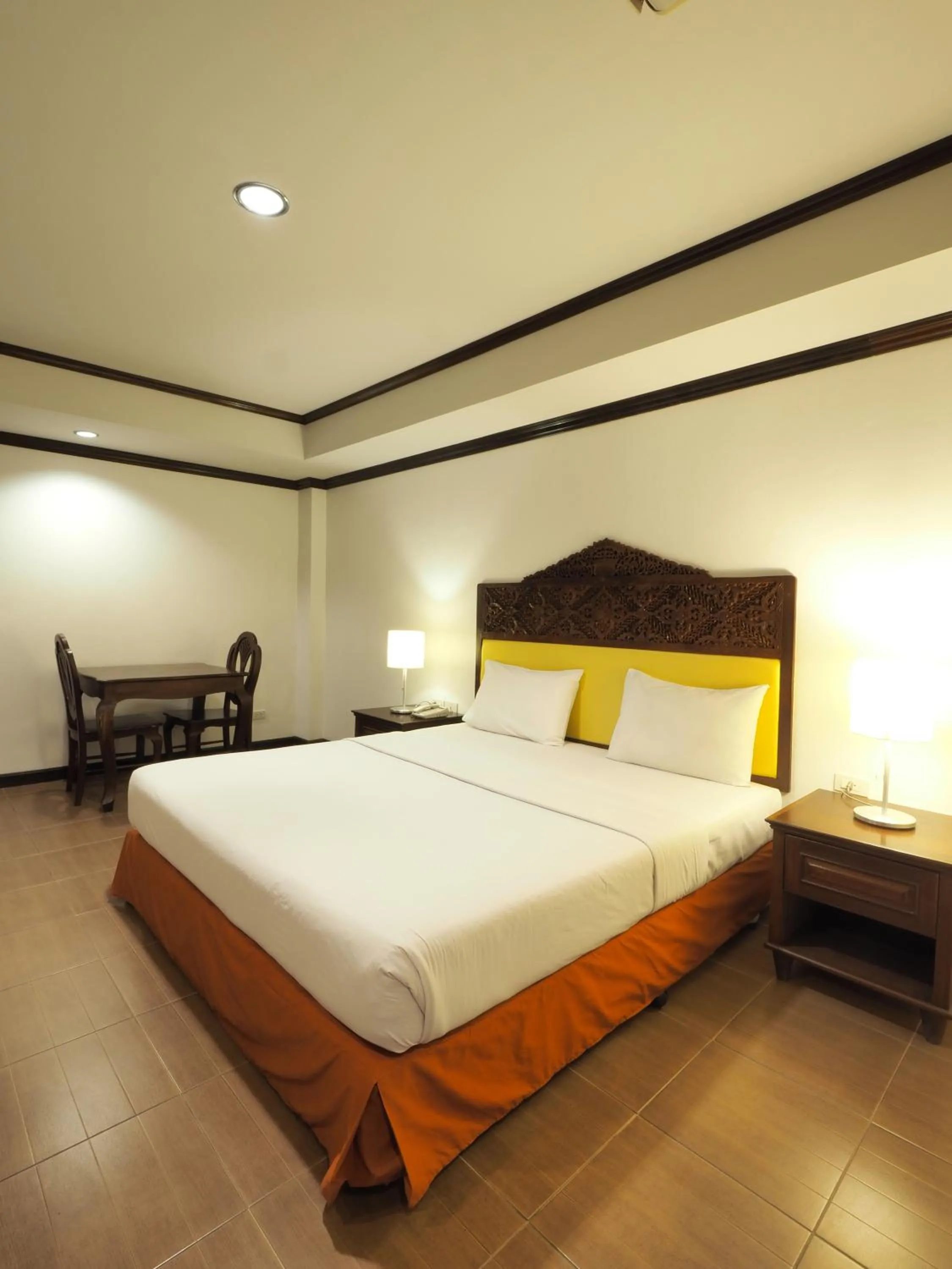 Bedroom, Bed in Golden Villa Pattaya