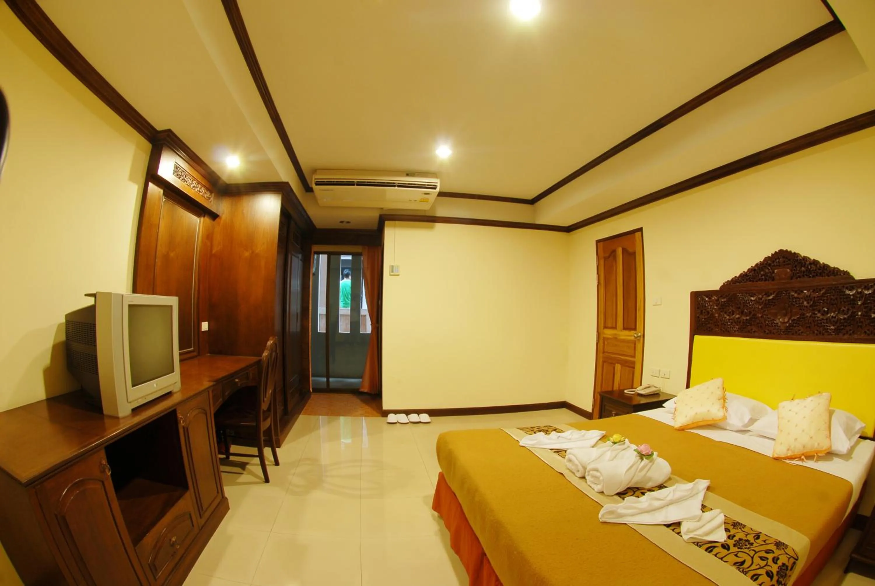 Bed in Golden Villa Pattaya