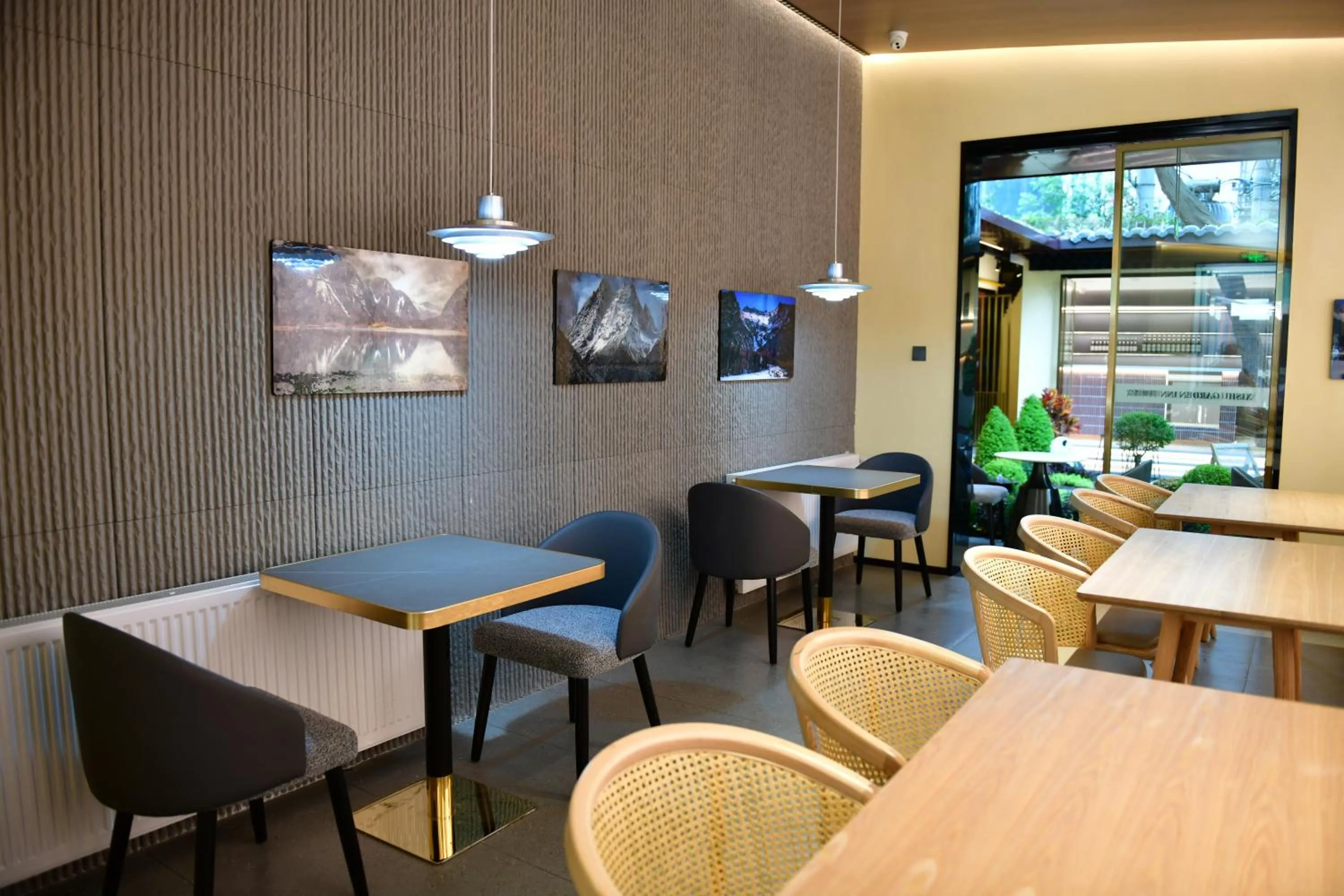 Restaurant/places to eat in Xishu Garden Inn - Travel Agency service - Car Rent service - English Speaking