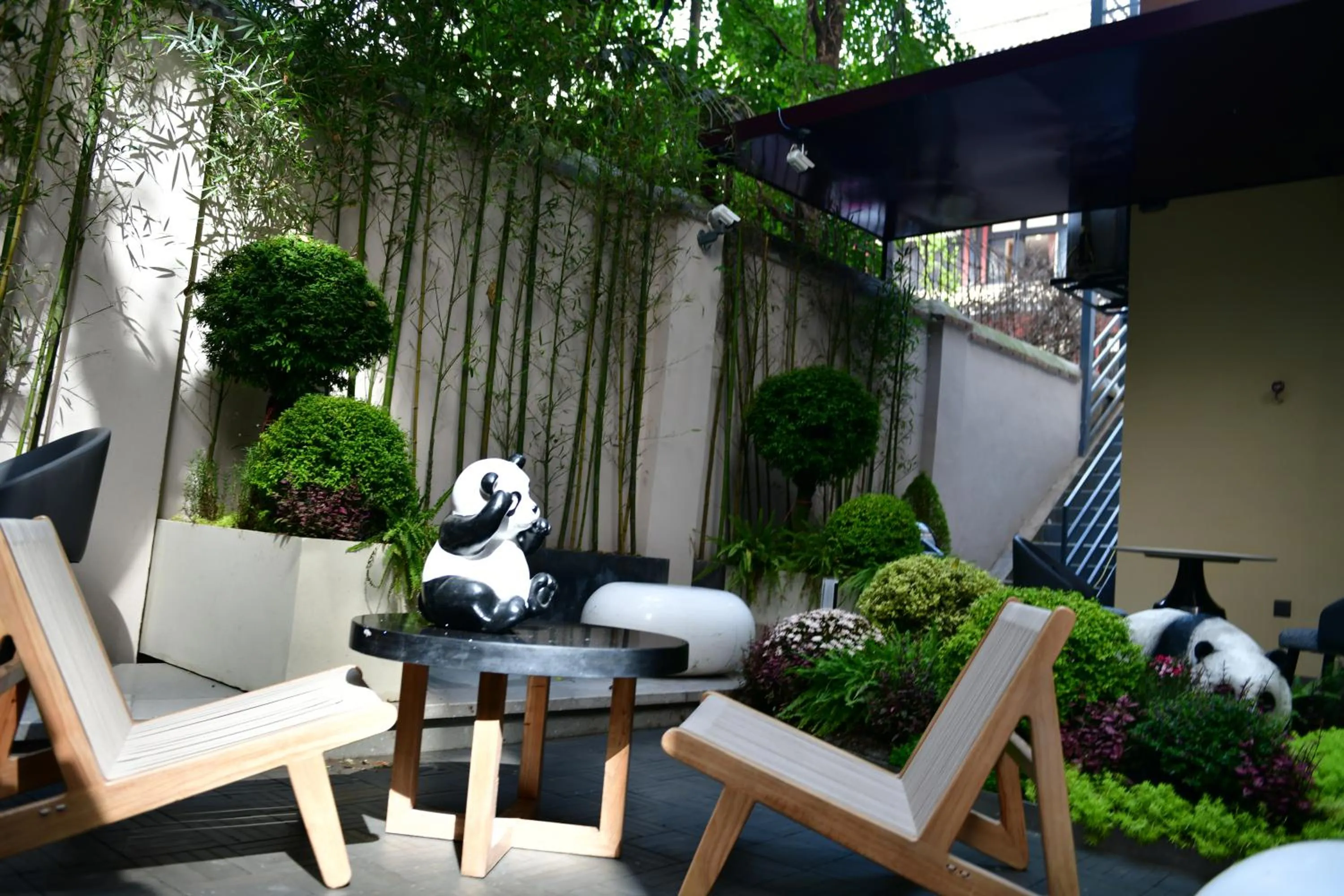 Garden view in Xishu Garden Inn - Travel Agency service - Car Rent service - English Speaking