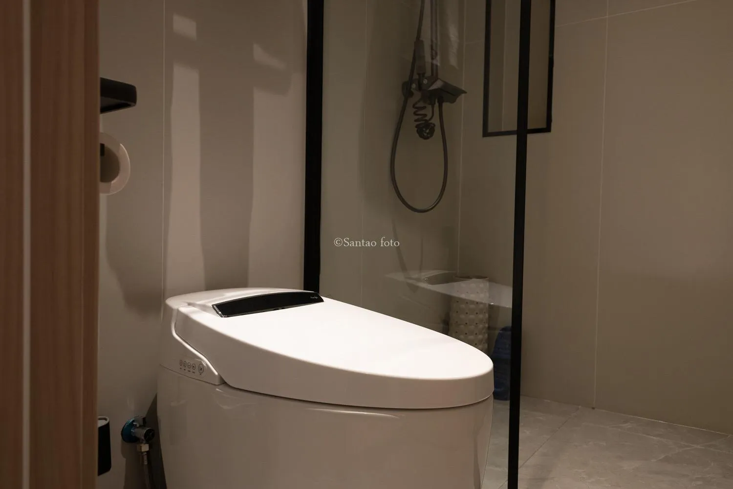 Bathroom in Xishu Garden Inn - Travel Agency service - Car Rent service - English Speaking