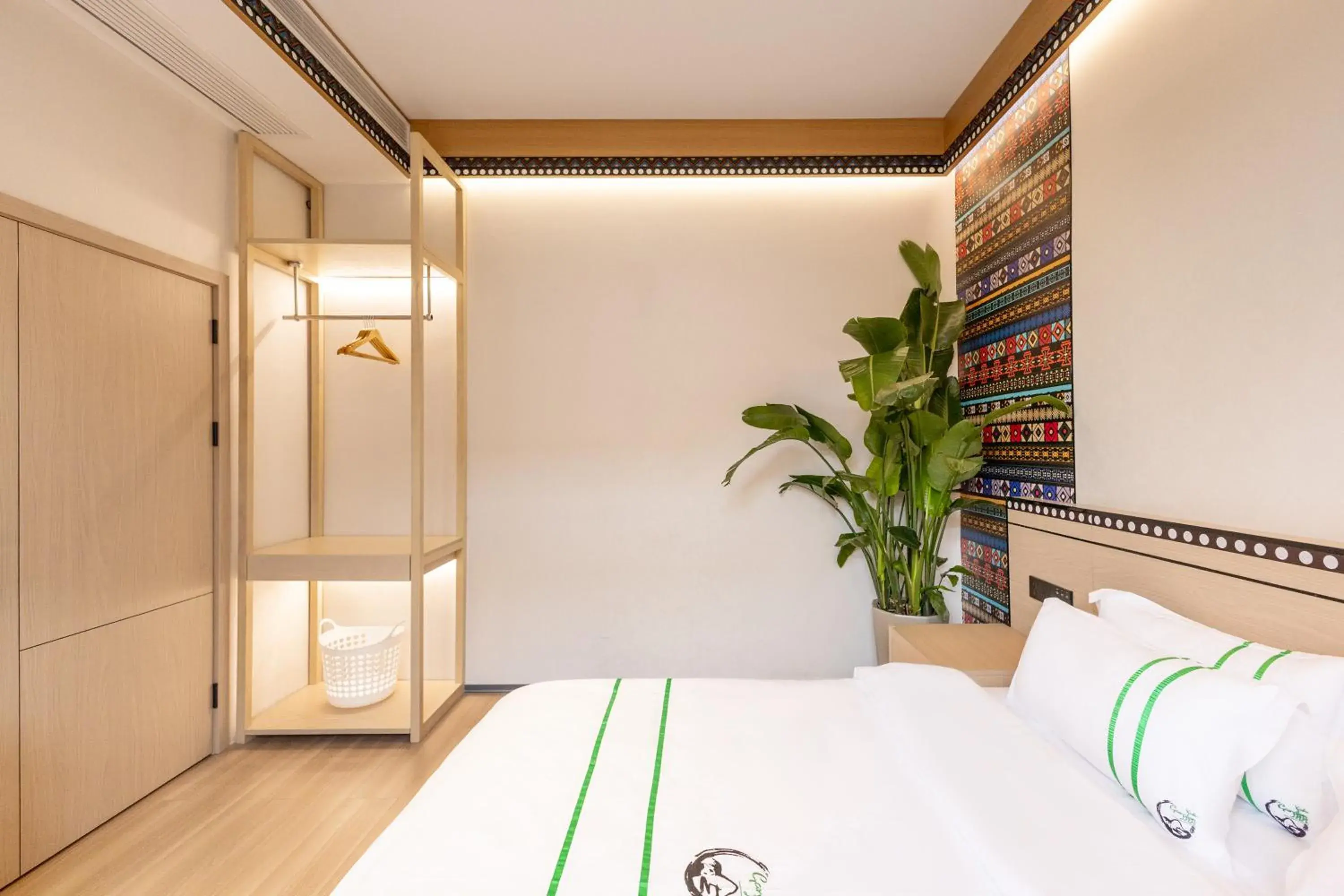 Two-Bedroom Suite in Xishu Garden Inn - Travel Agency service - Car Rent service - English Speaking Two-Bedroom Suite in Xishu Garden Inn - Travel Agency service - Car Rent service - English Speaking