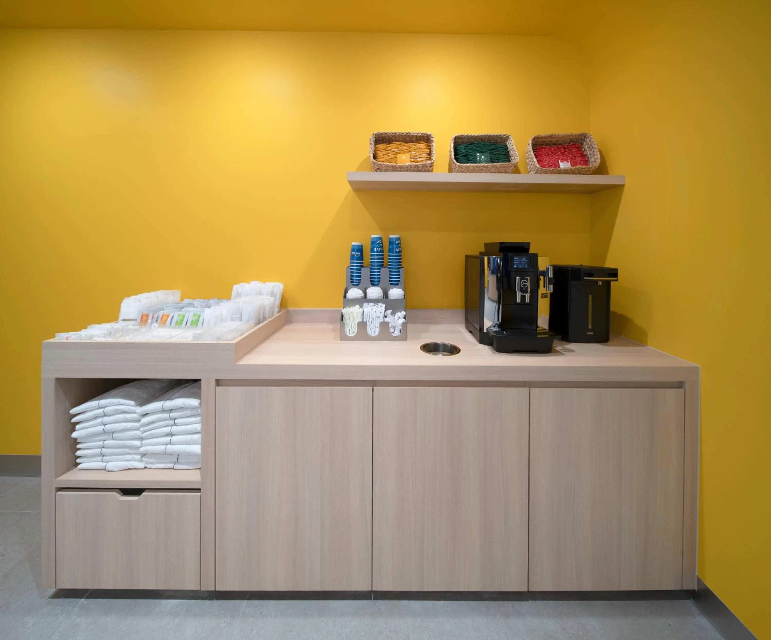 Coffee/tea facilities in Hop Inn Tokyo Asakusa