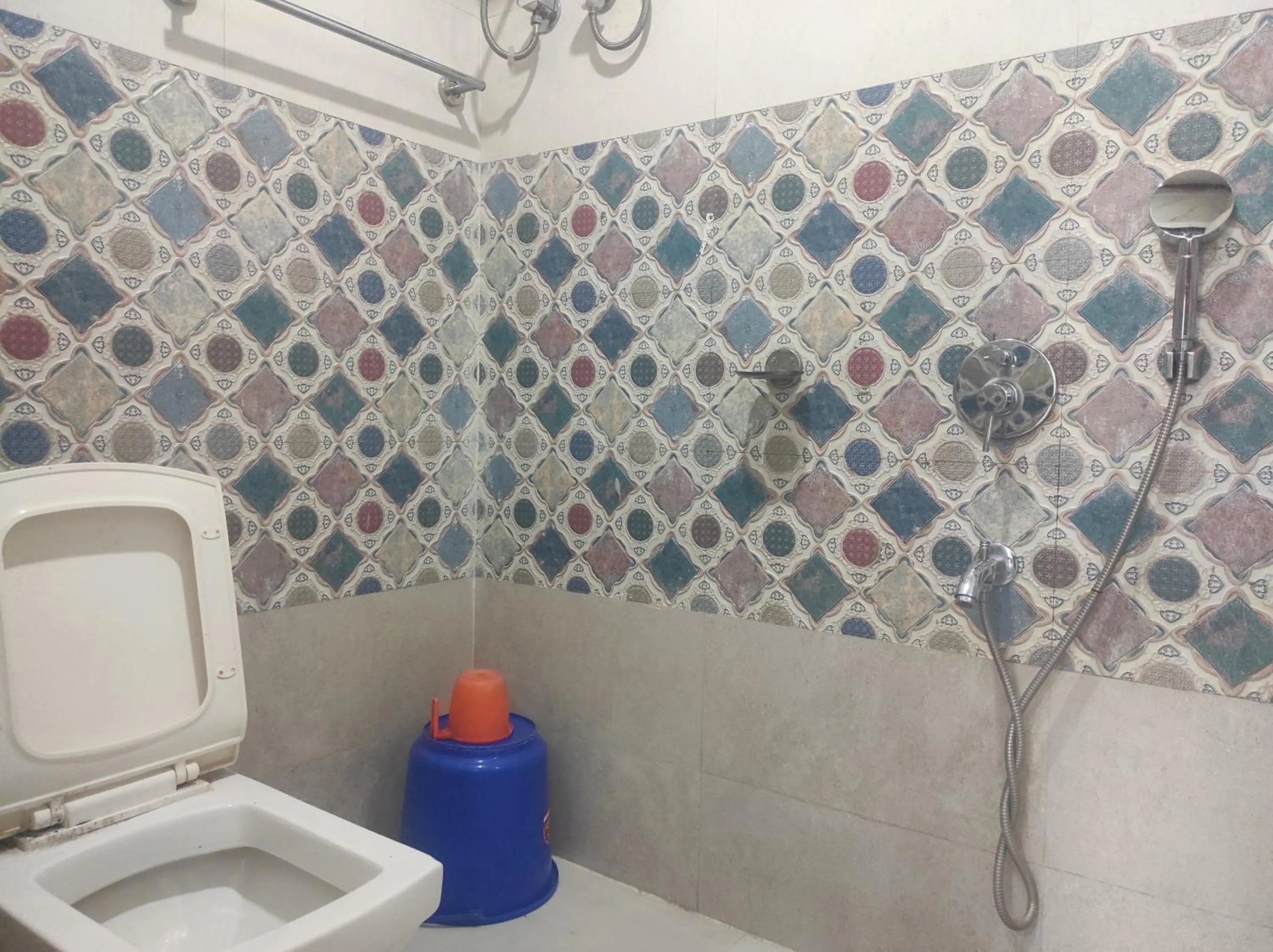 Shower in HOTEL SG HUB TOWER