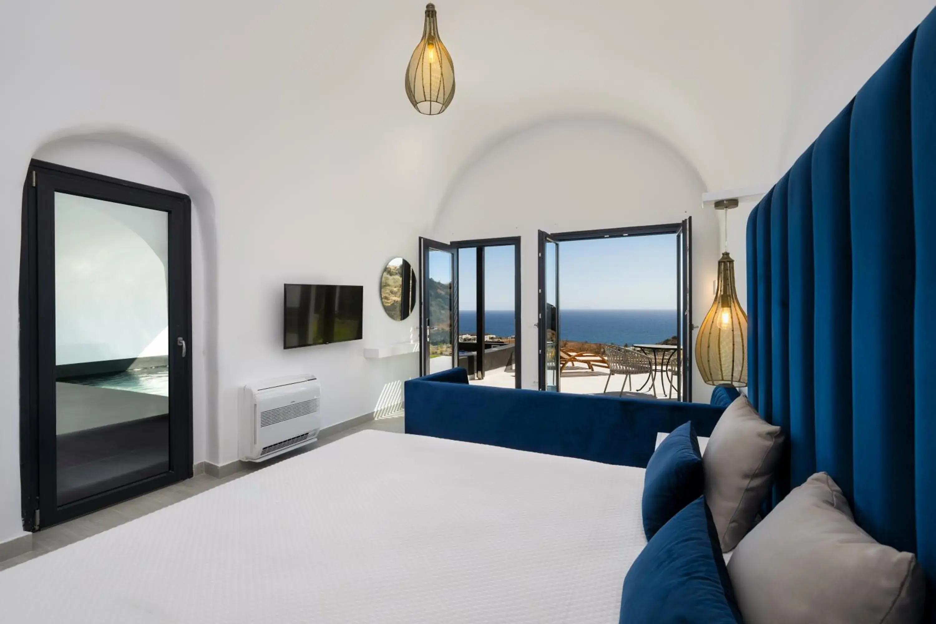 Senior Suite with Private Pool in Palm Island Suites Senior Suite with Private Pool in Palm Island Suites