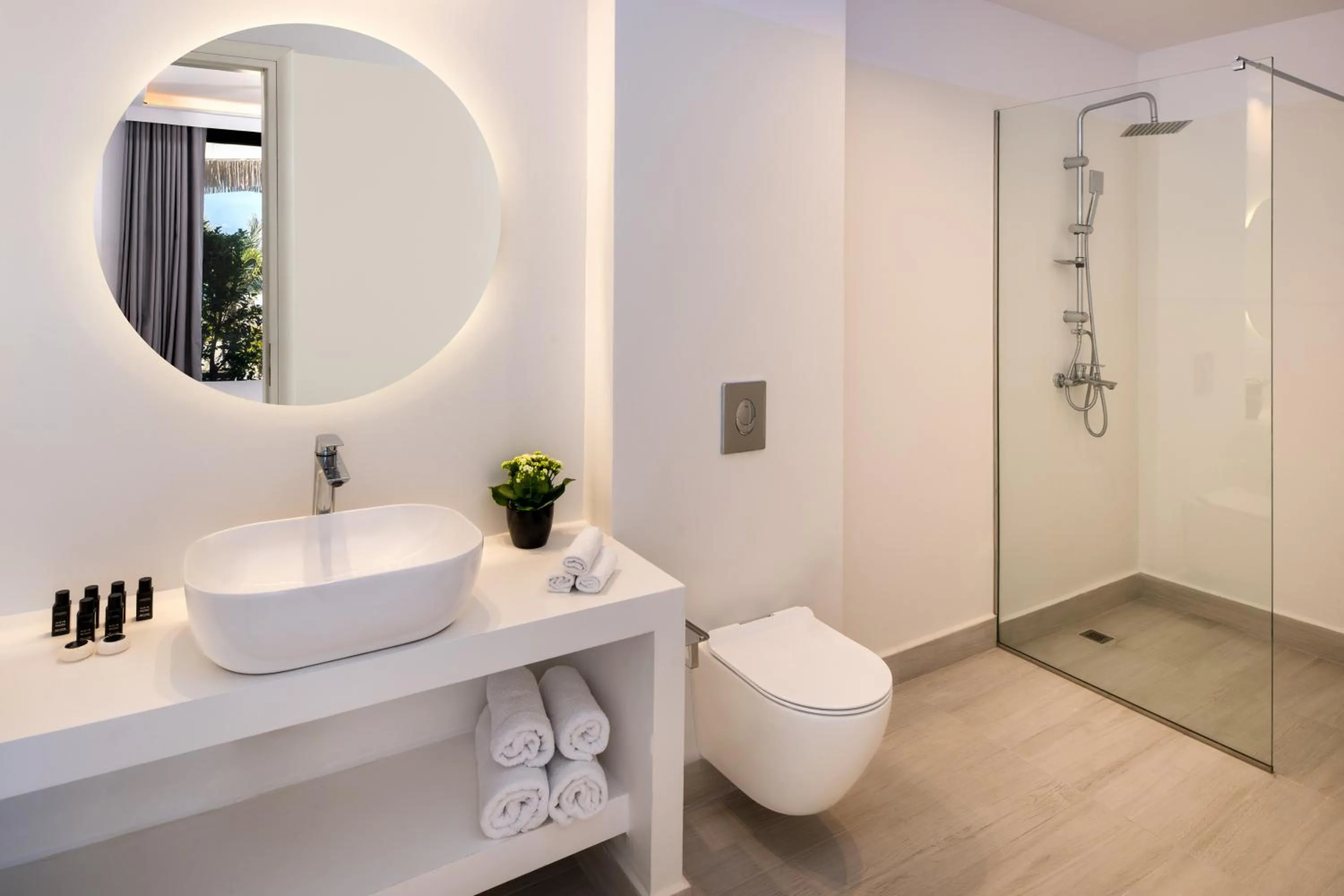 Bathroom in Palm Island Suites