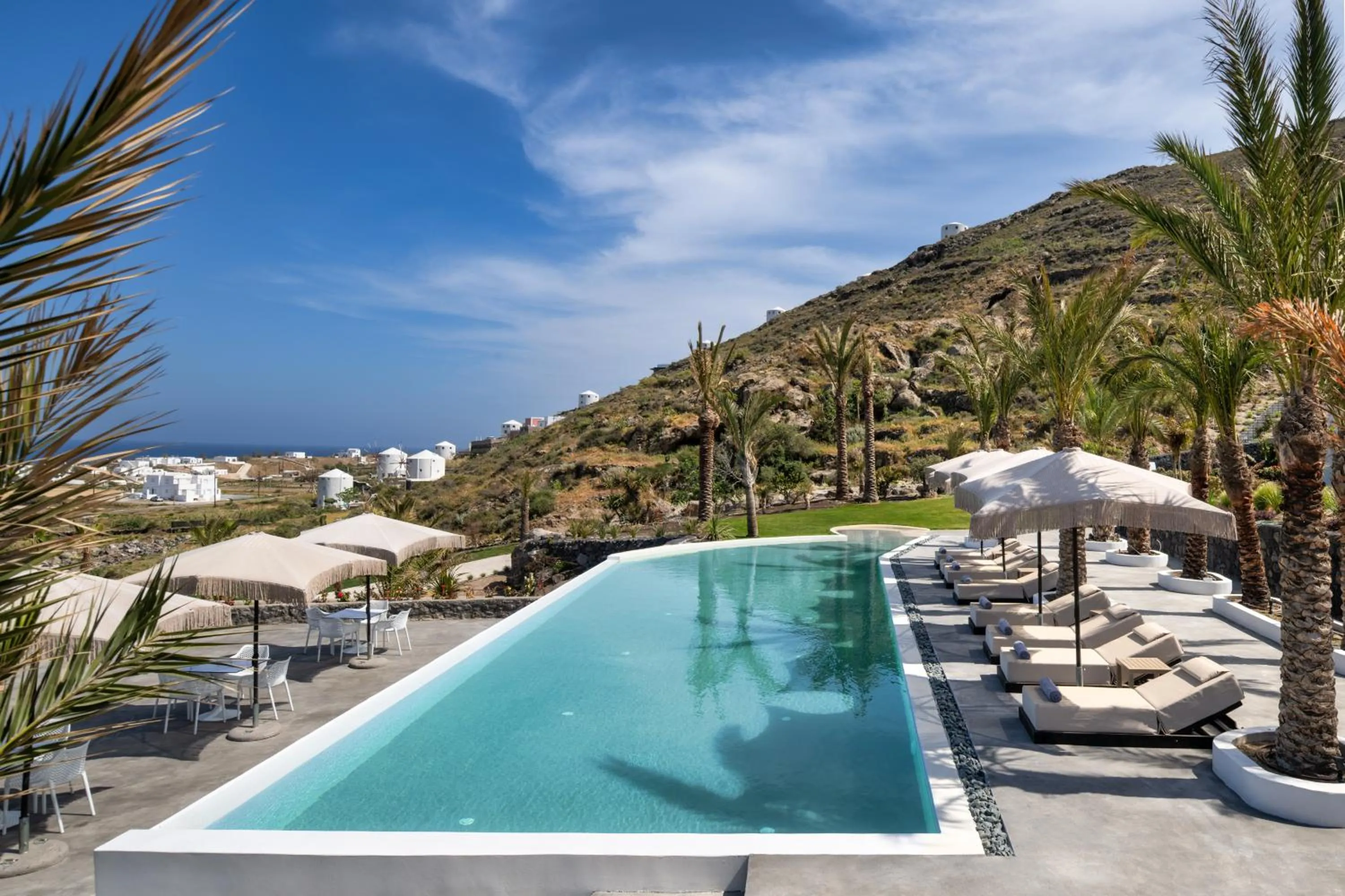 Pool view in Palm Island Suites