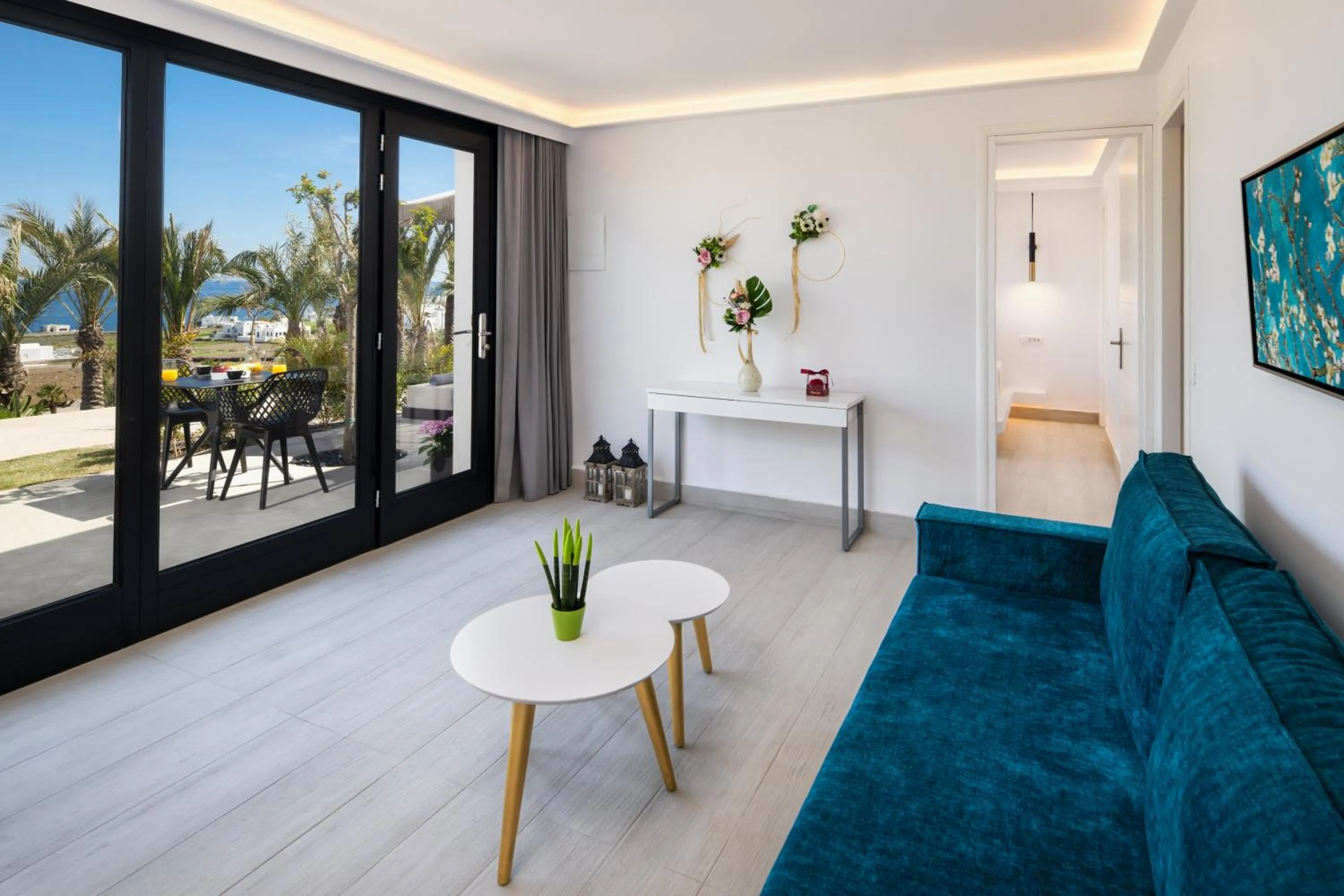 Living room in Palm Island Suites